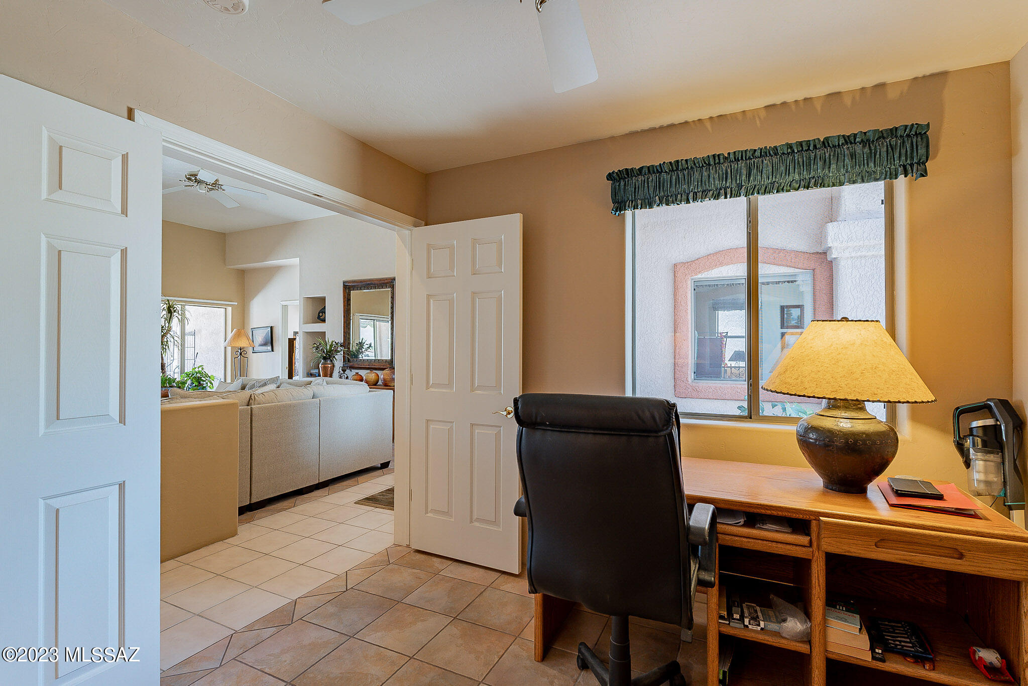 1367 W Dry Wash Place