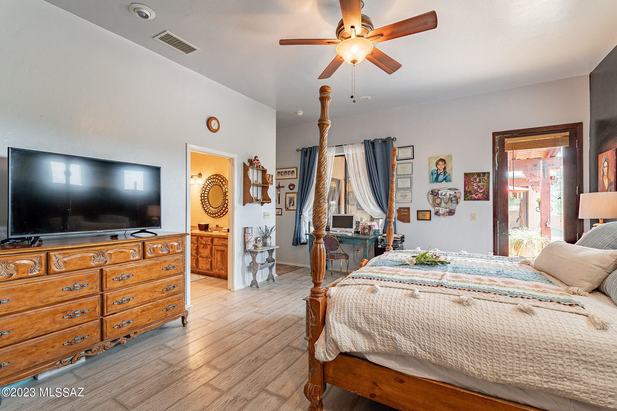 1806 Camino Lebanon