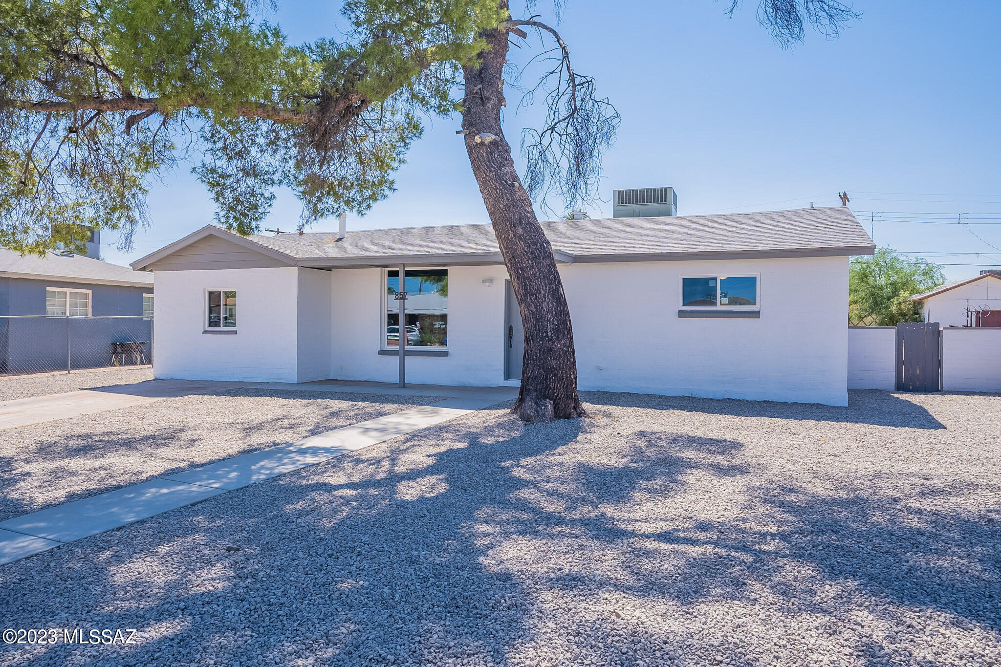 857 W Mossman Road