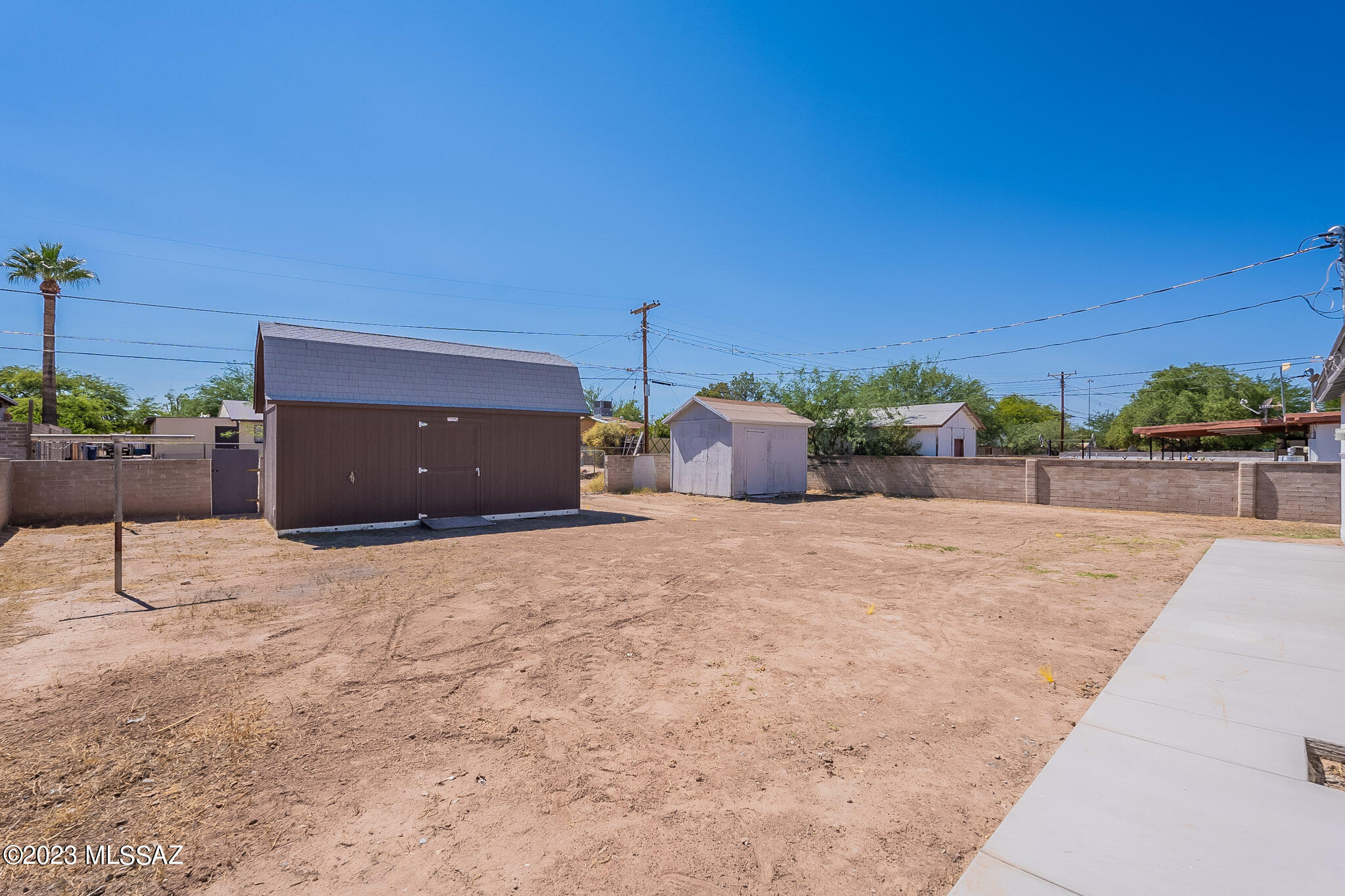 857 W Mossman Road