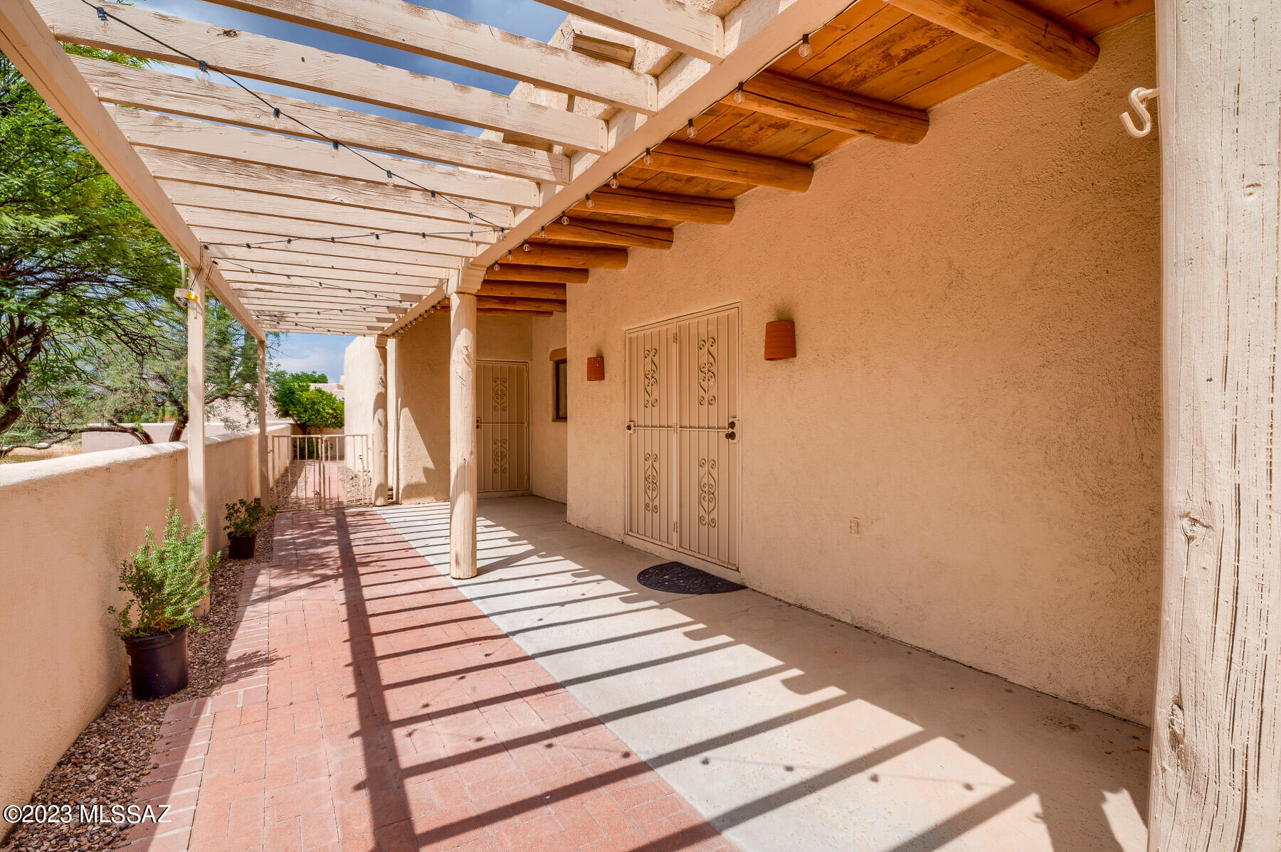 1680 W Chimayo Place