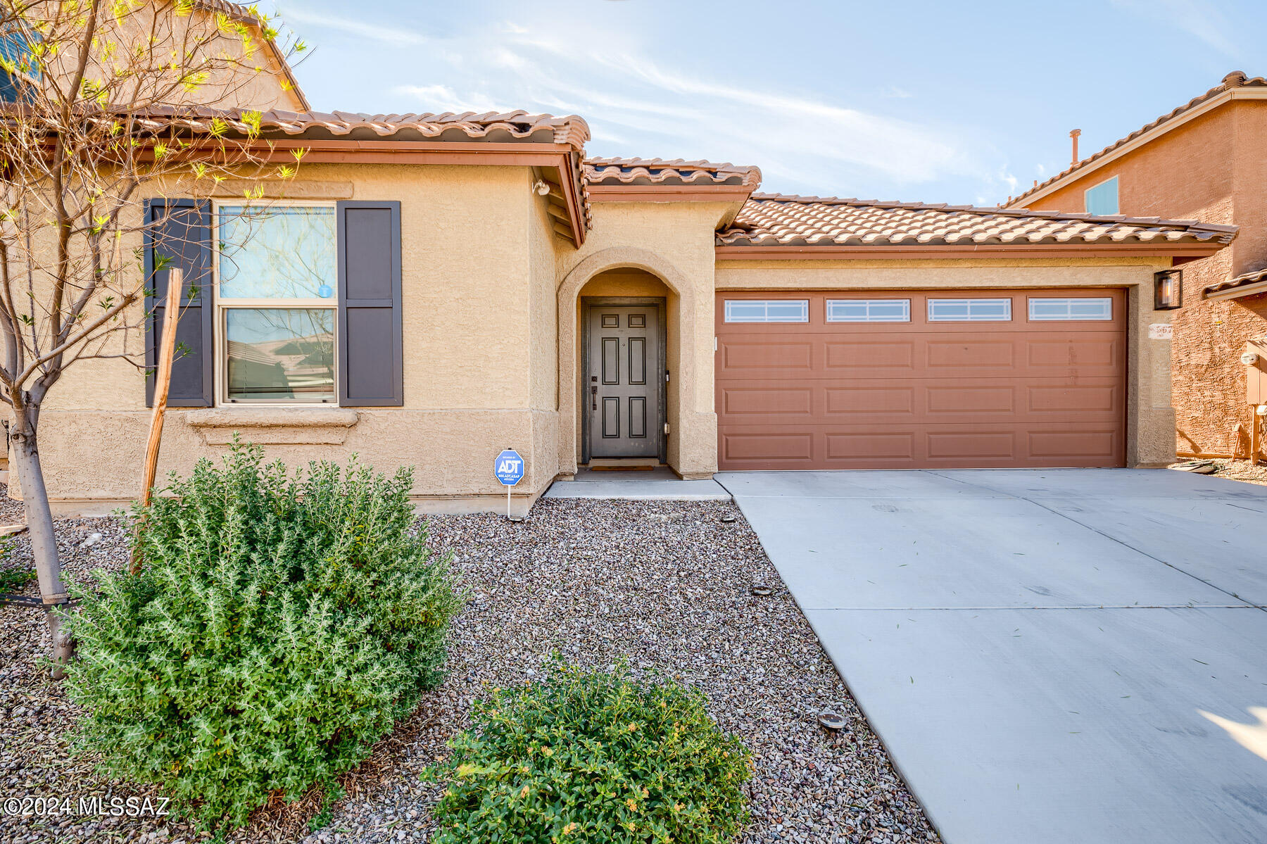 8567 W Jackdaw Court