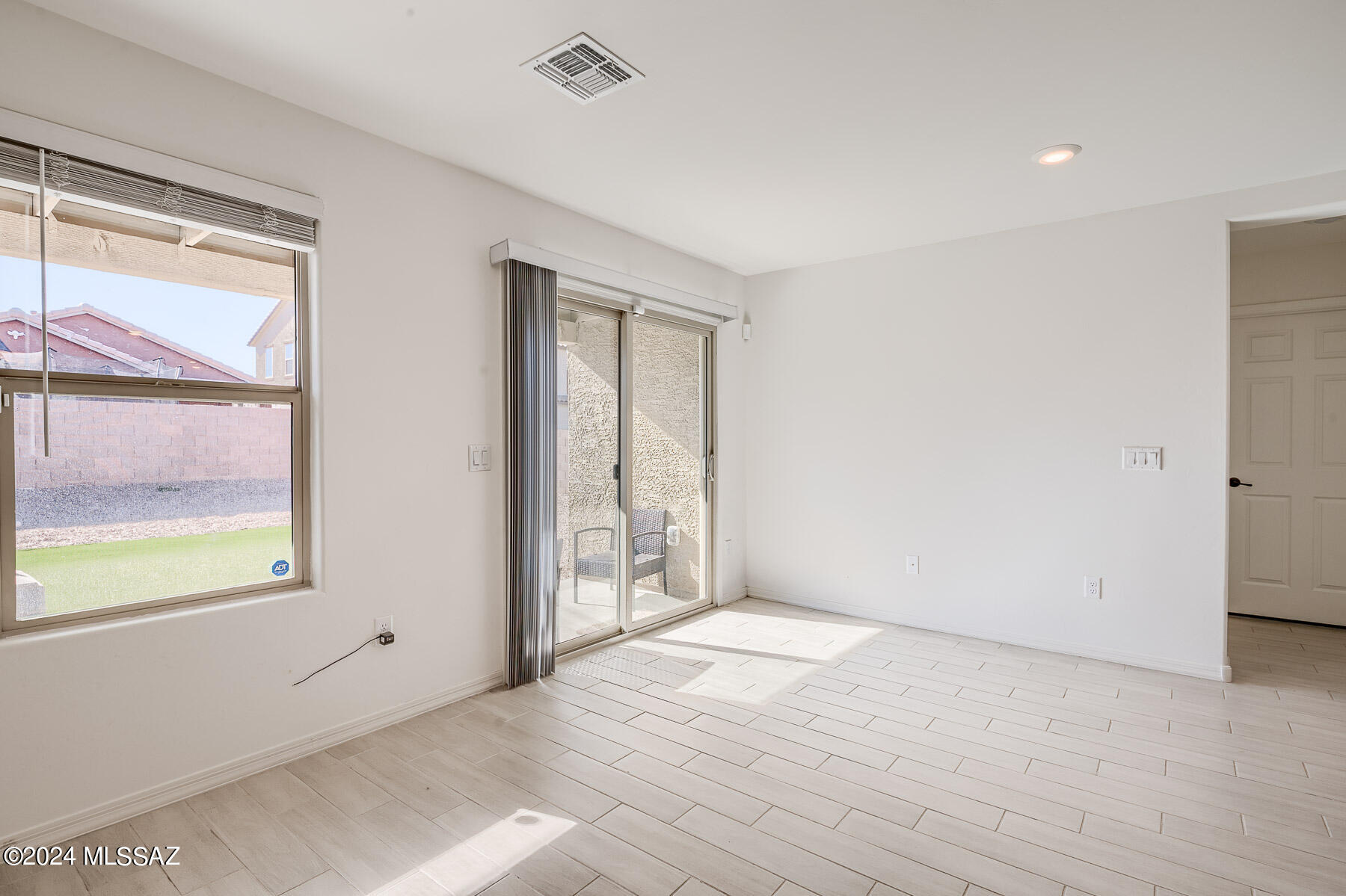 8567 W Jackdaw Court