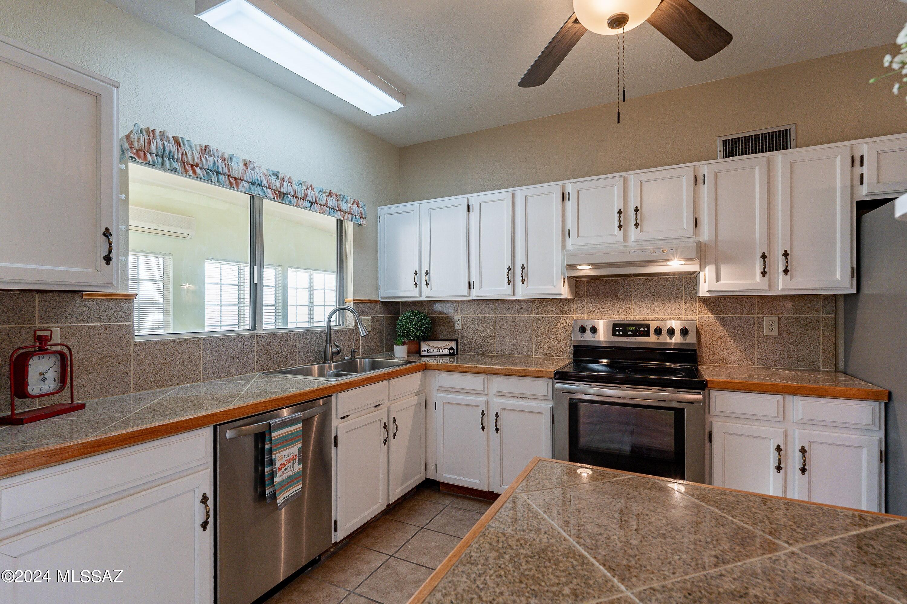 425 W San Ignacio