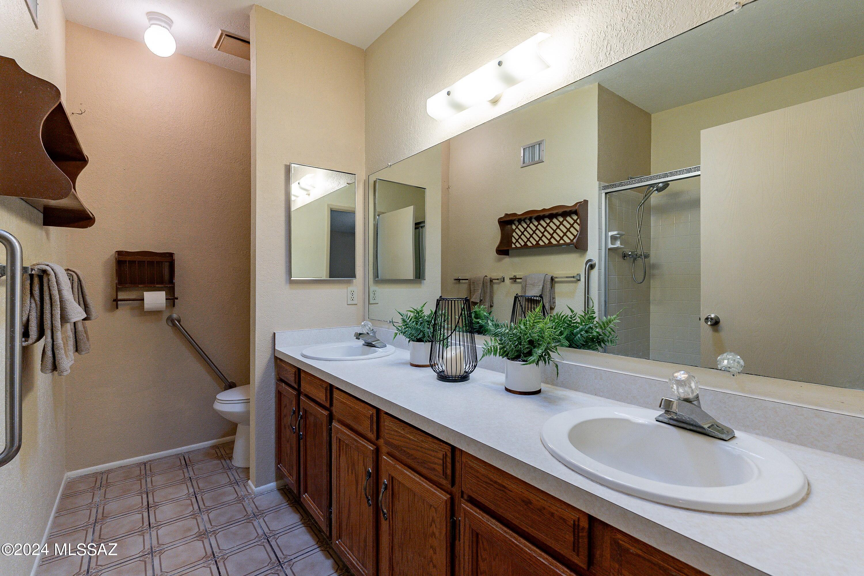 425 W San Ignacio