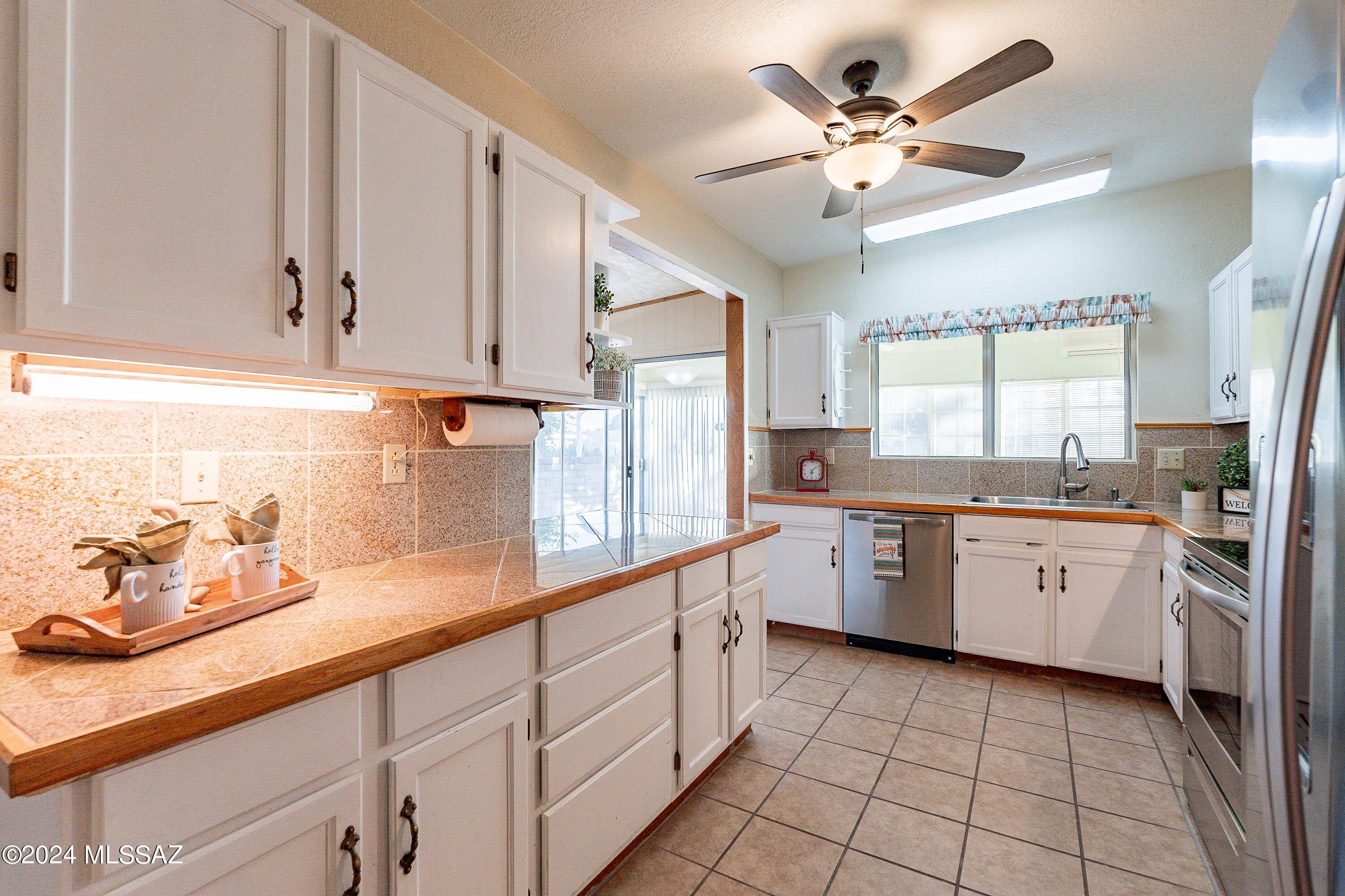 425 W San Ignacio