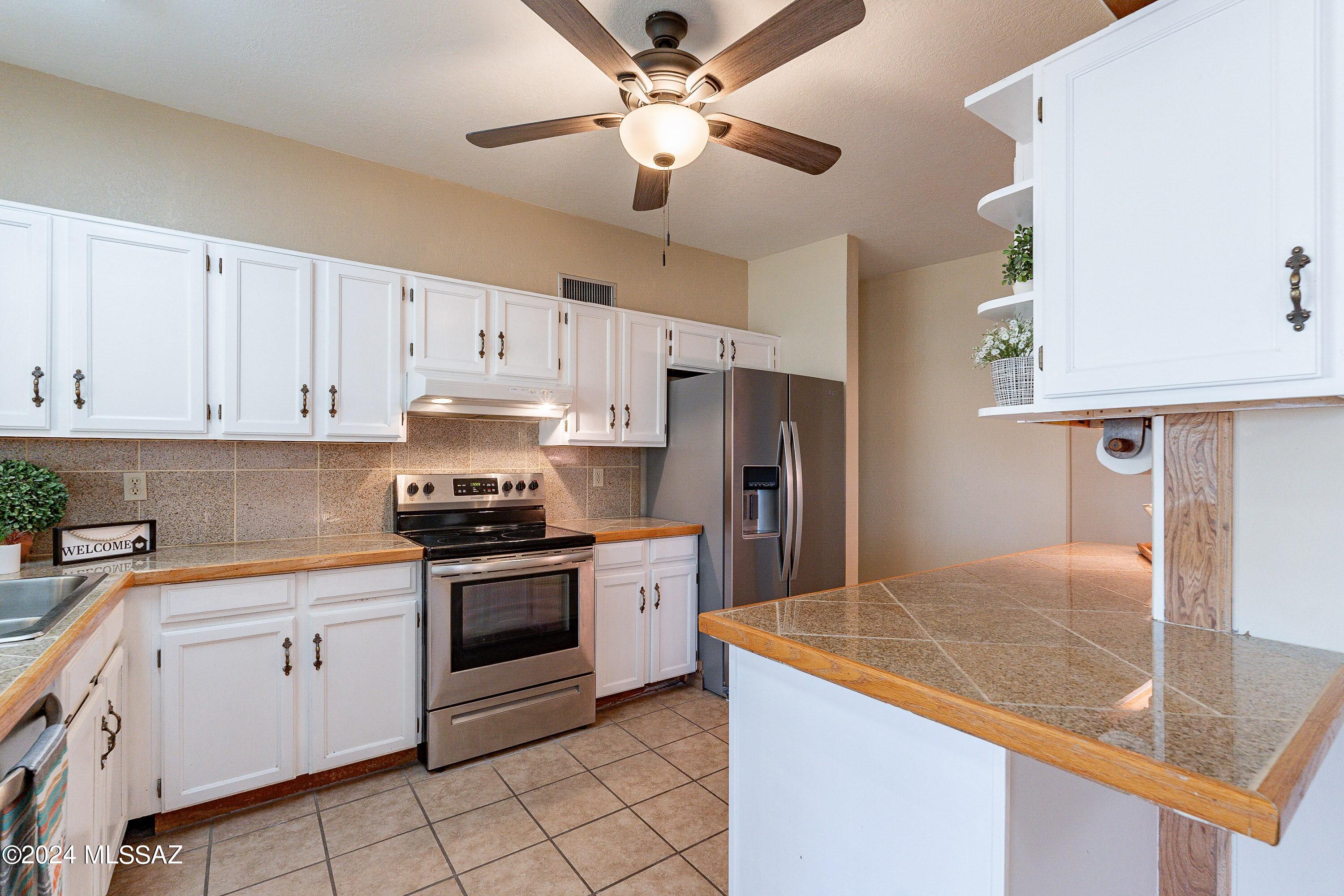 425 W San Ignacio