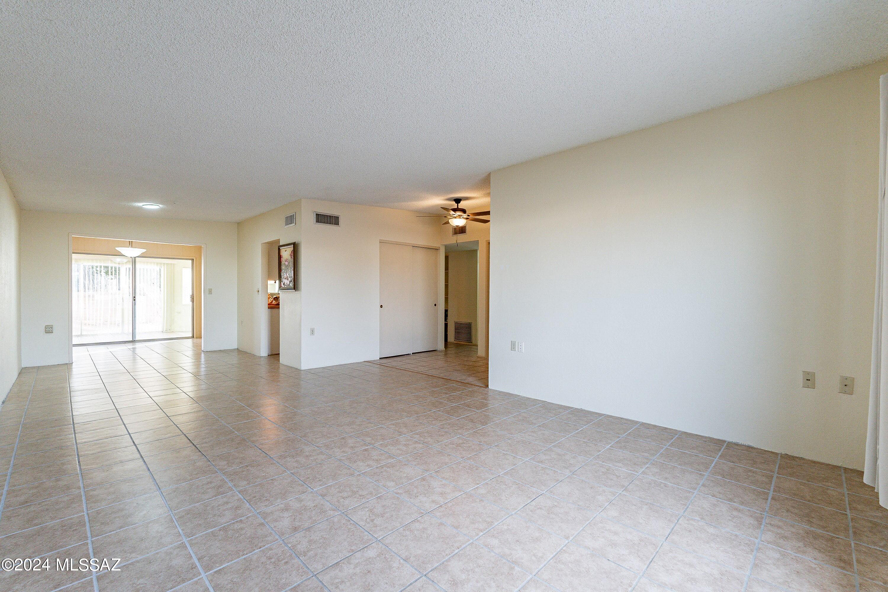 425 W San Ignacio