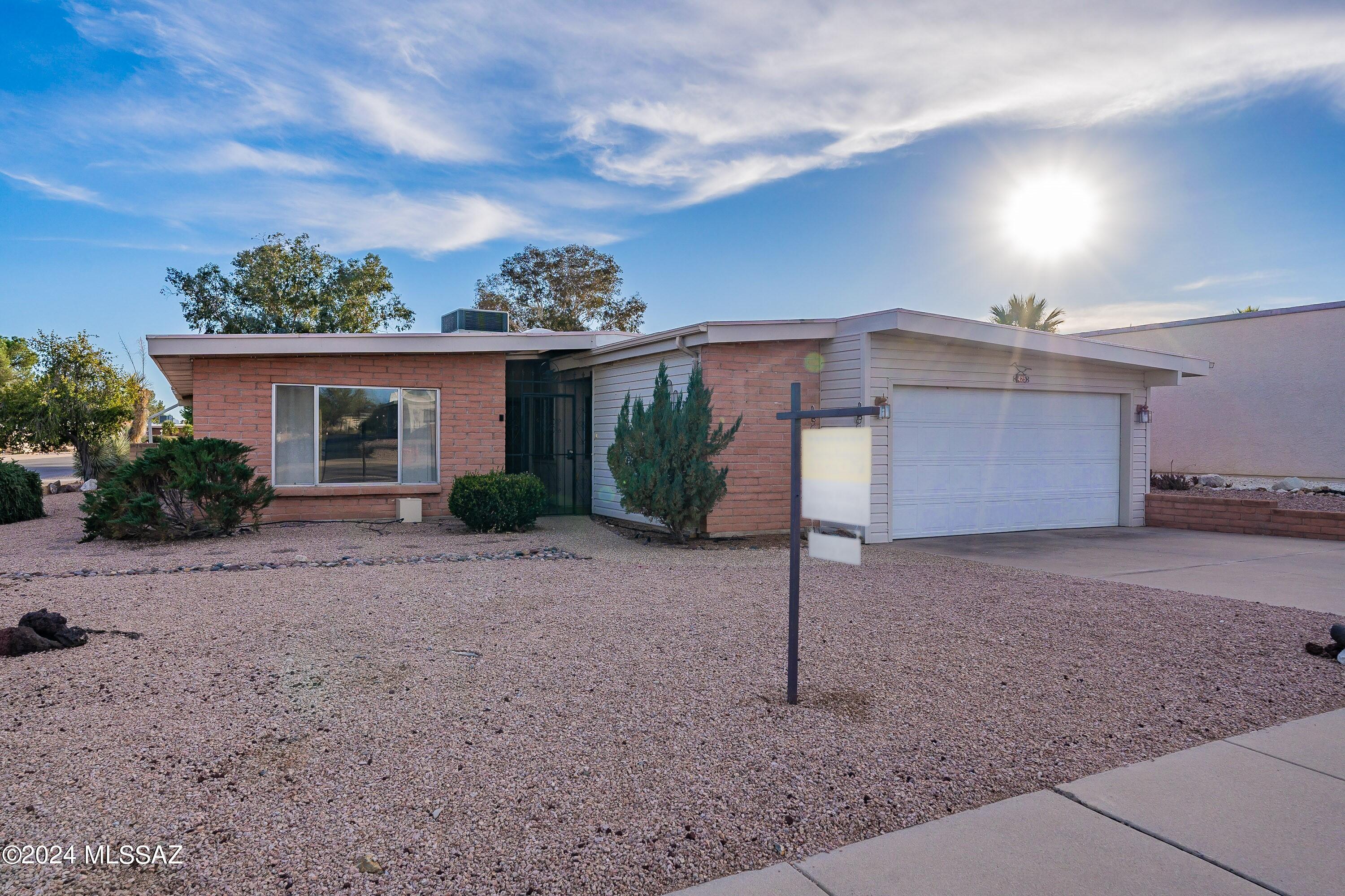 425 W San Ignacio