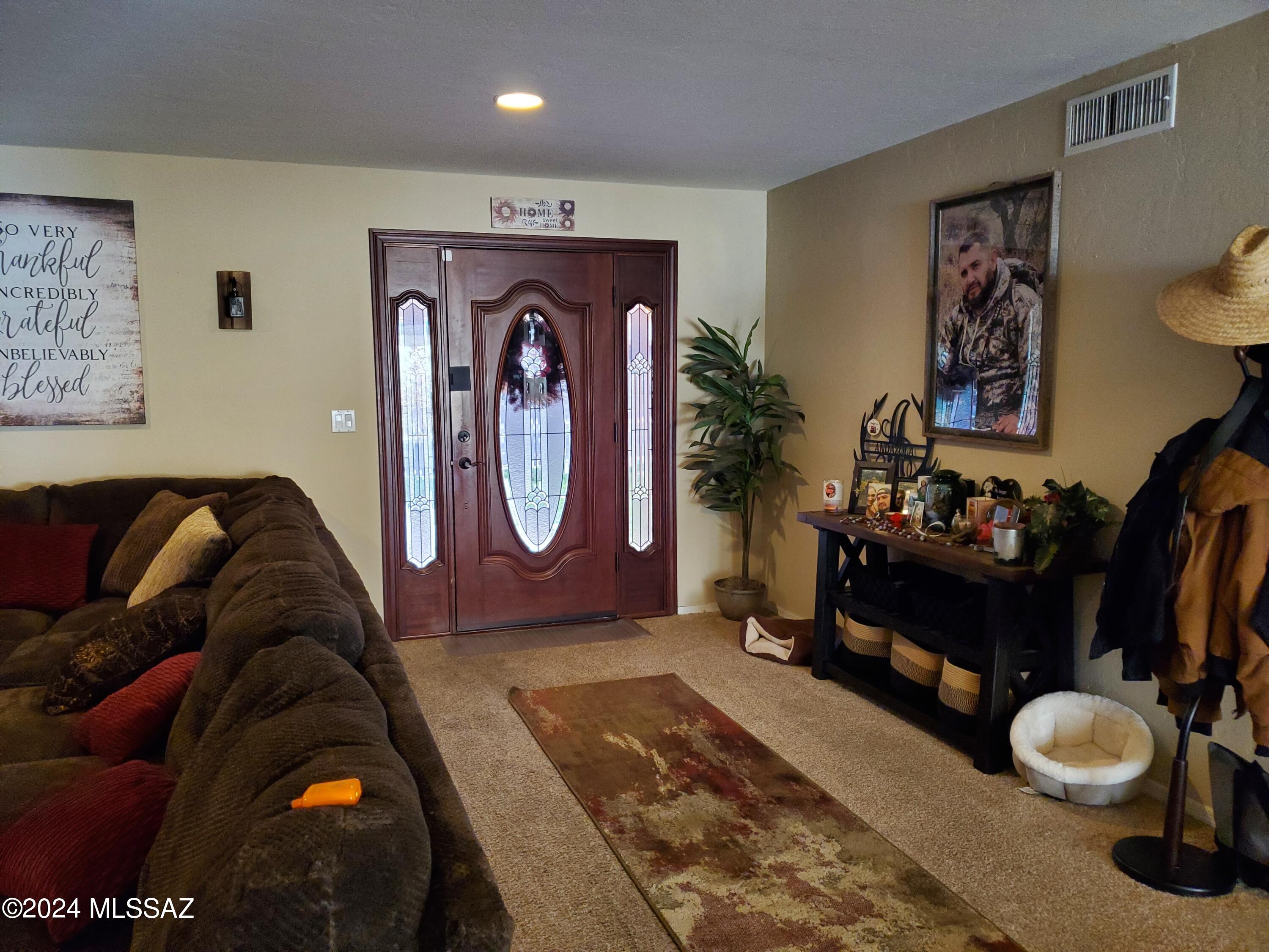 109 E Avenue H