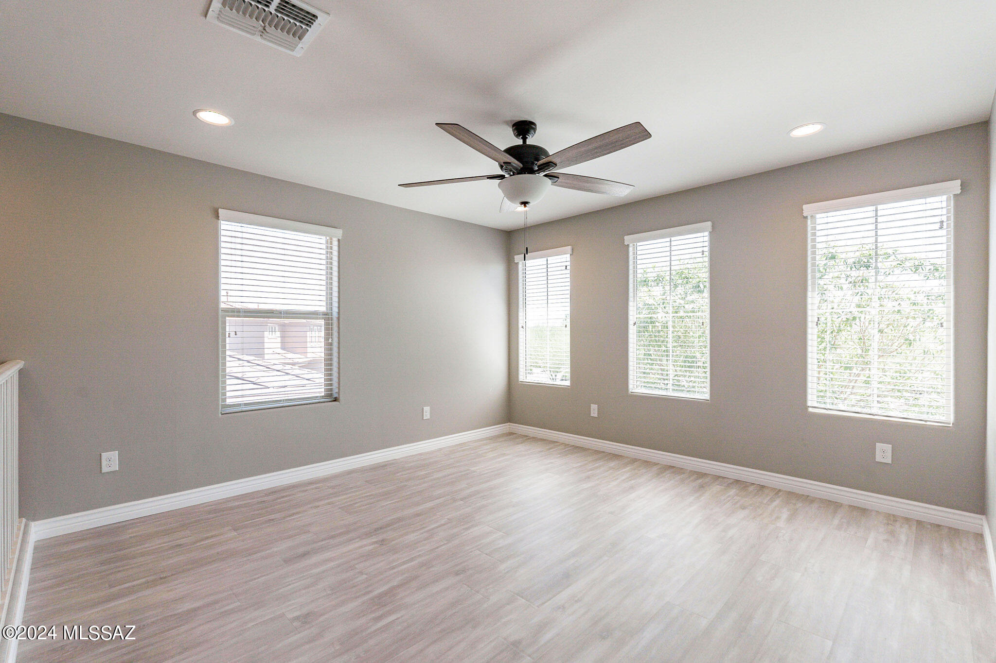 6444 E Via Jardin Verde