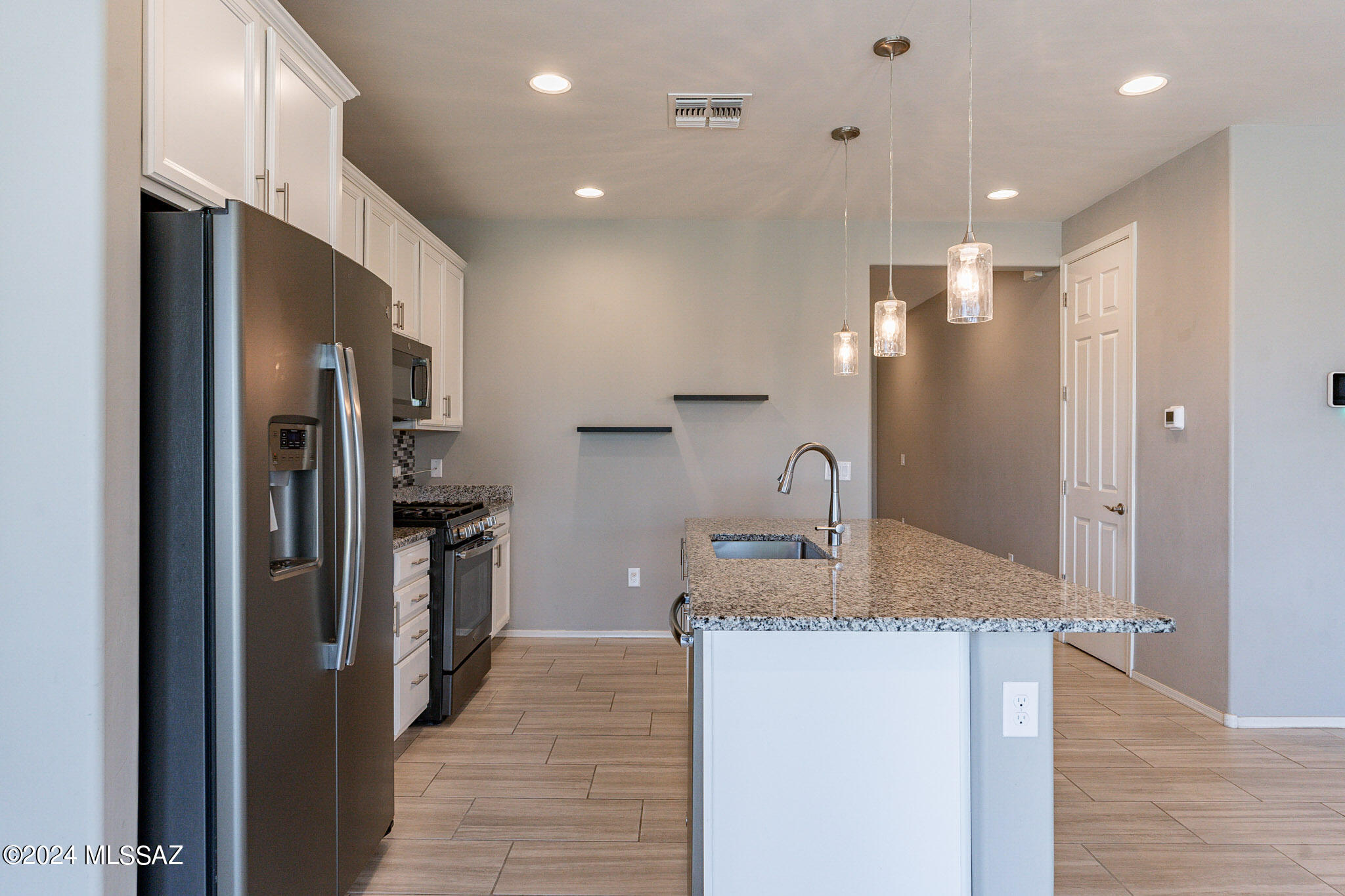 6444 E Via Jardin Verde