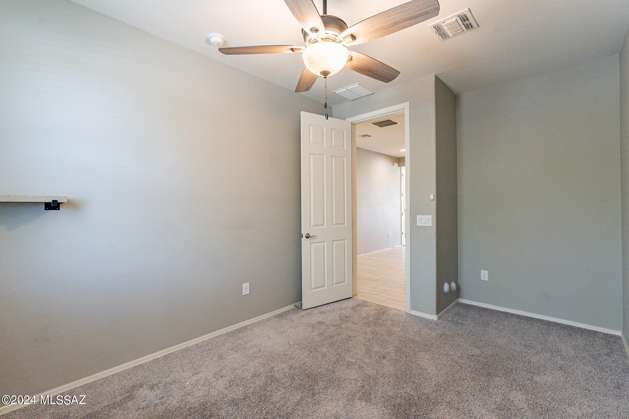 6444 E Via Jardin Verde