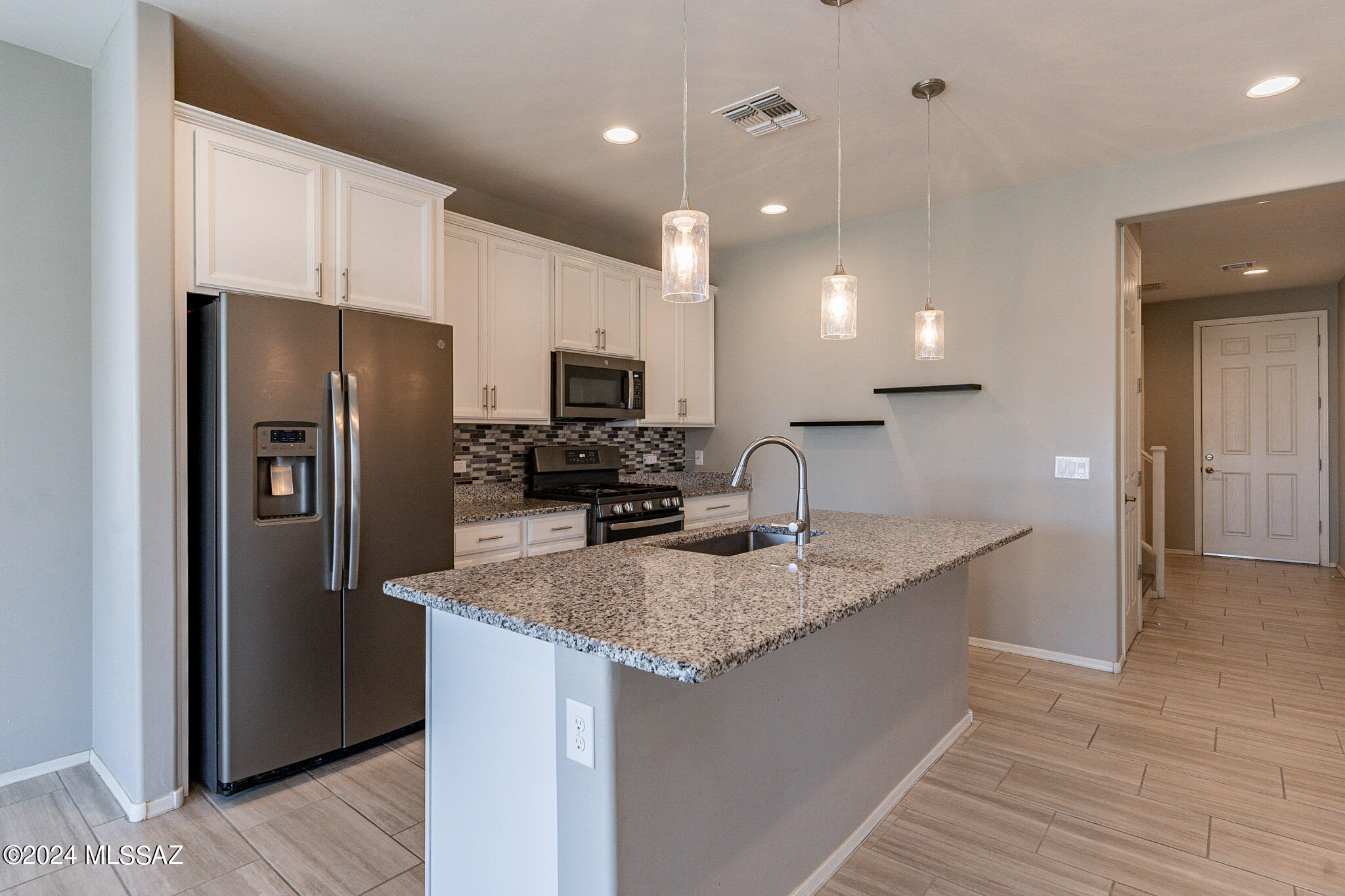 6444 E Via Jardin Verde
