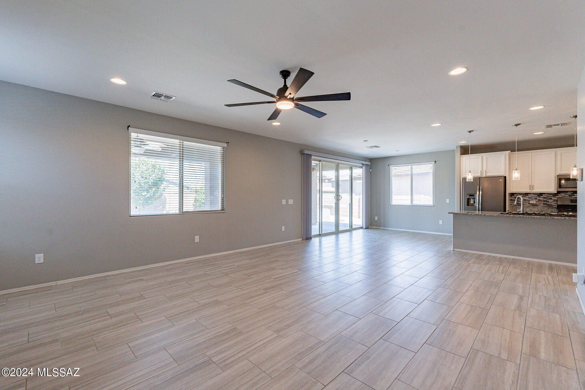 6444 E Via Jardin Verde