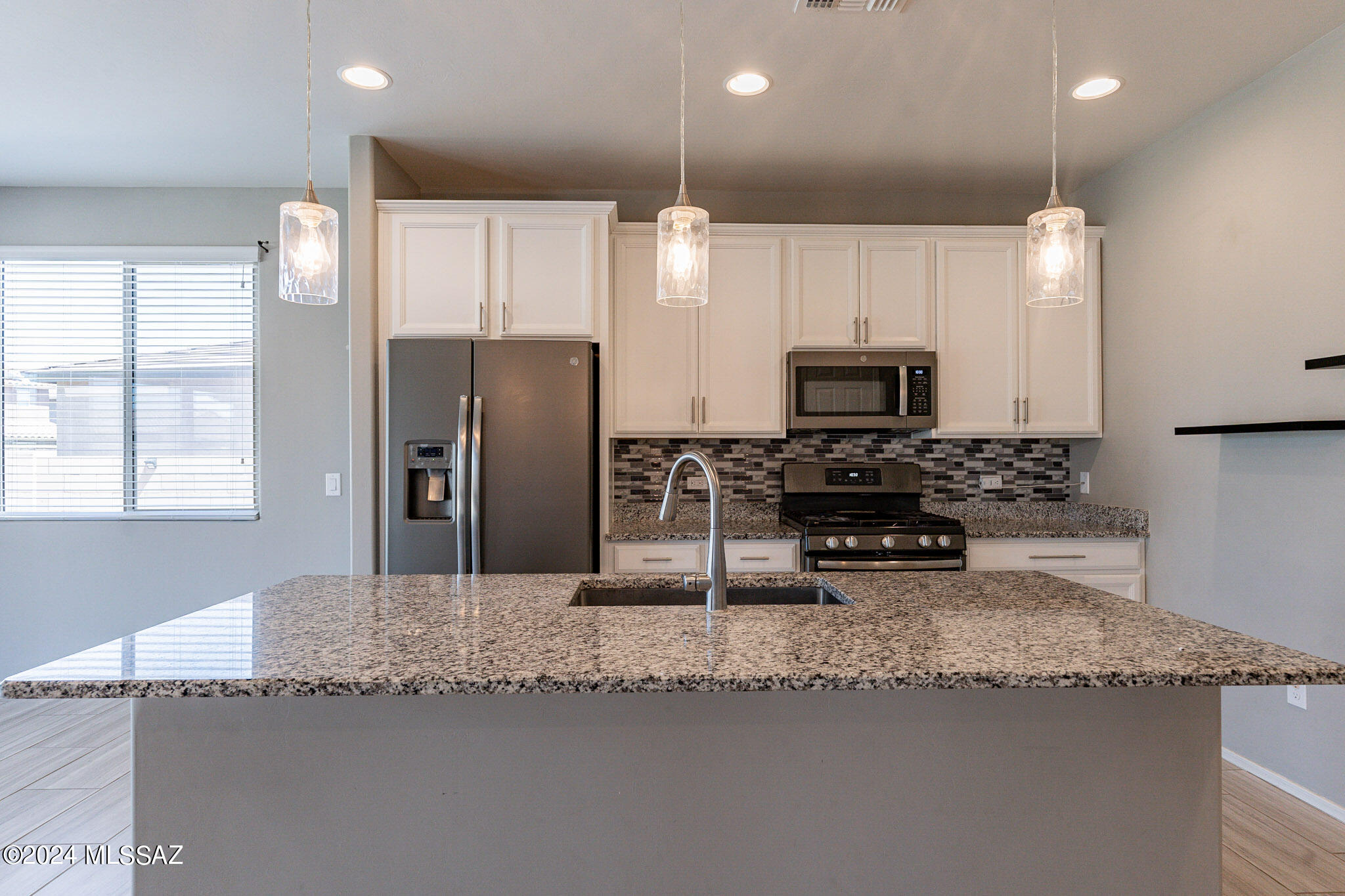6444 E Via Jardin Verde