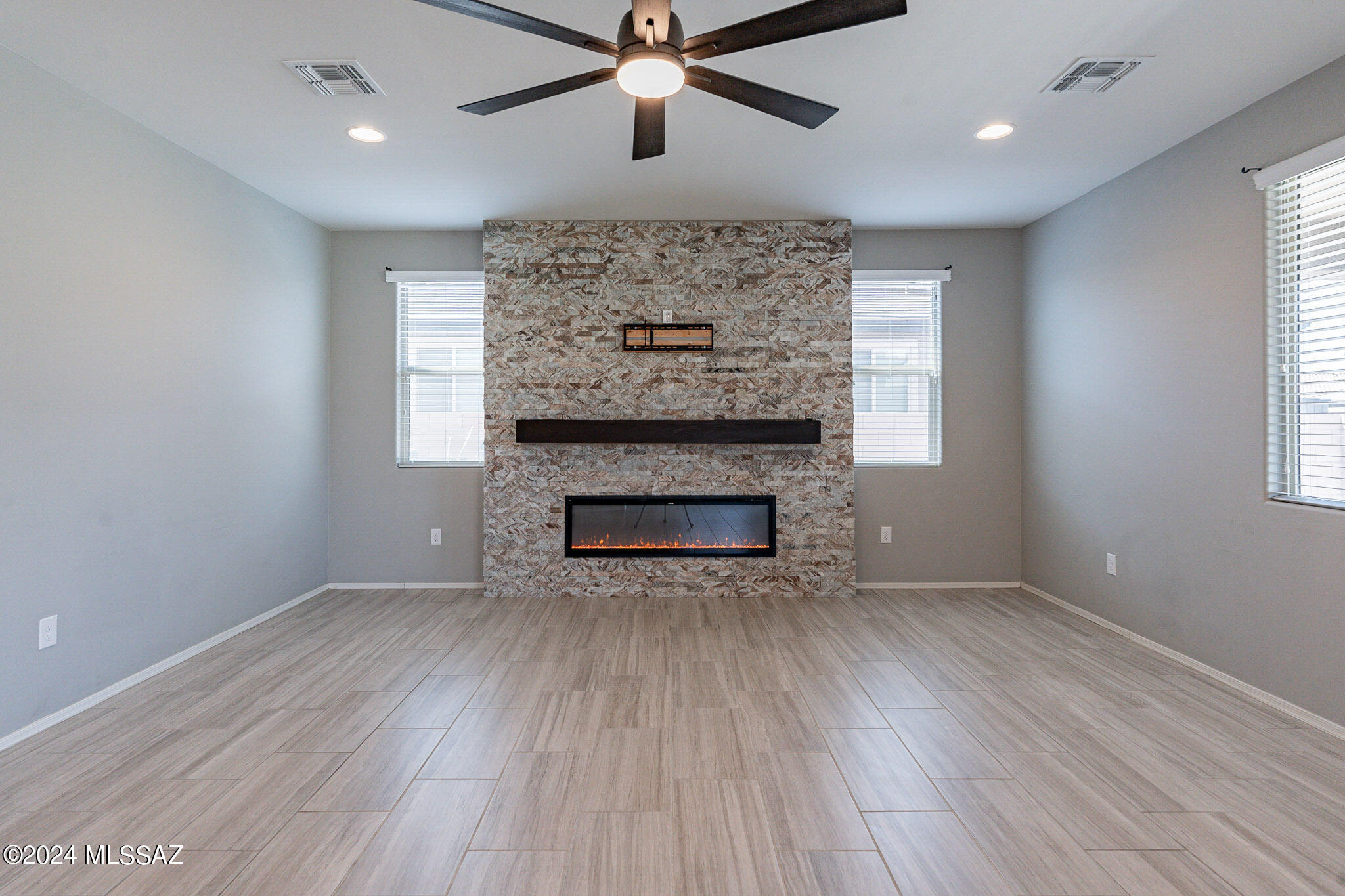 6444 E Via Jardin Verde