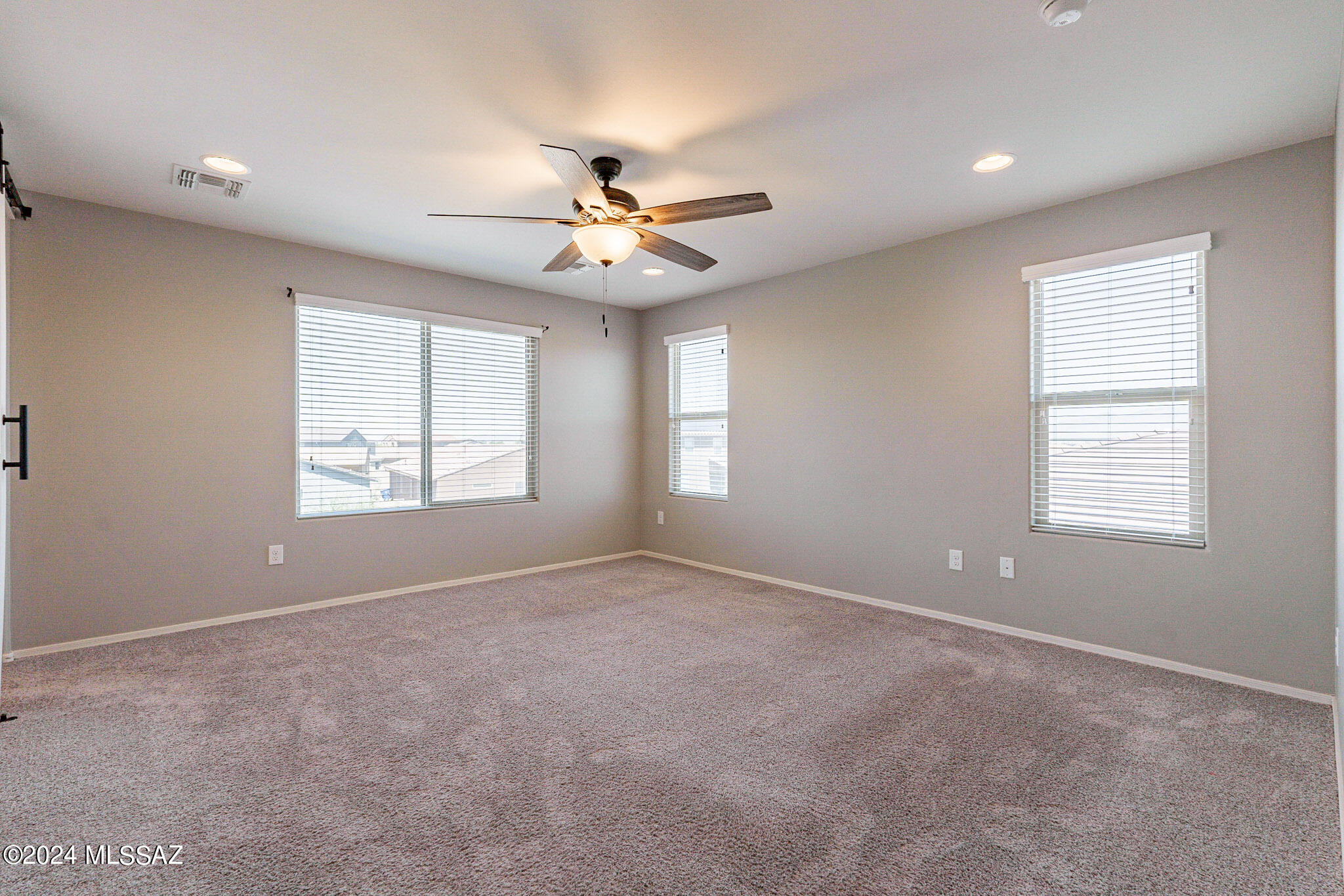 6444 E Via Jardin Verde