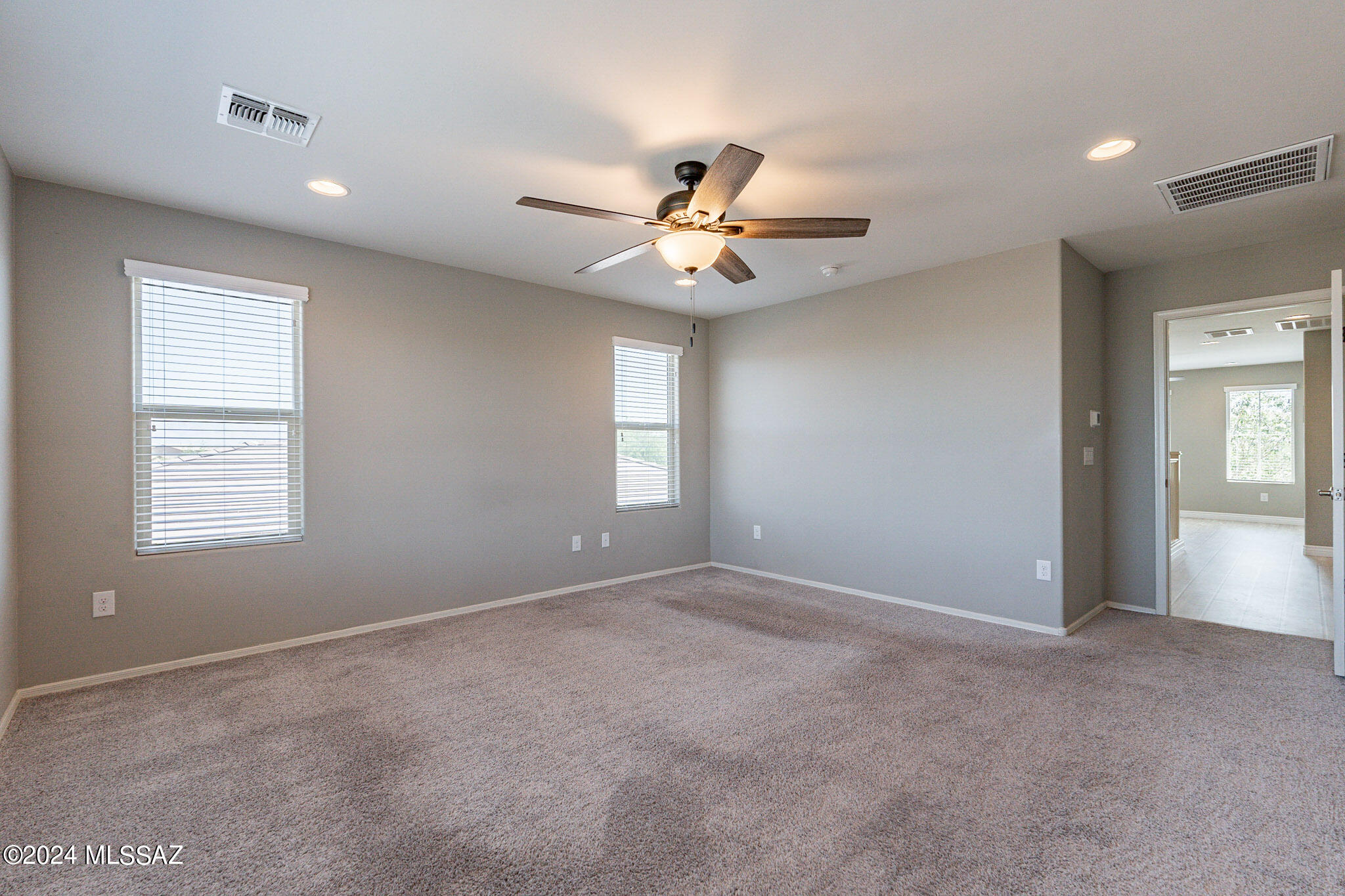 6444 E Via Jardin Verde