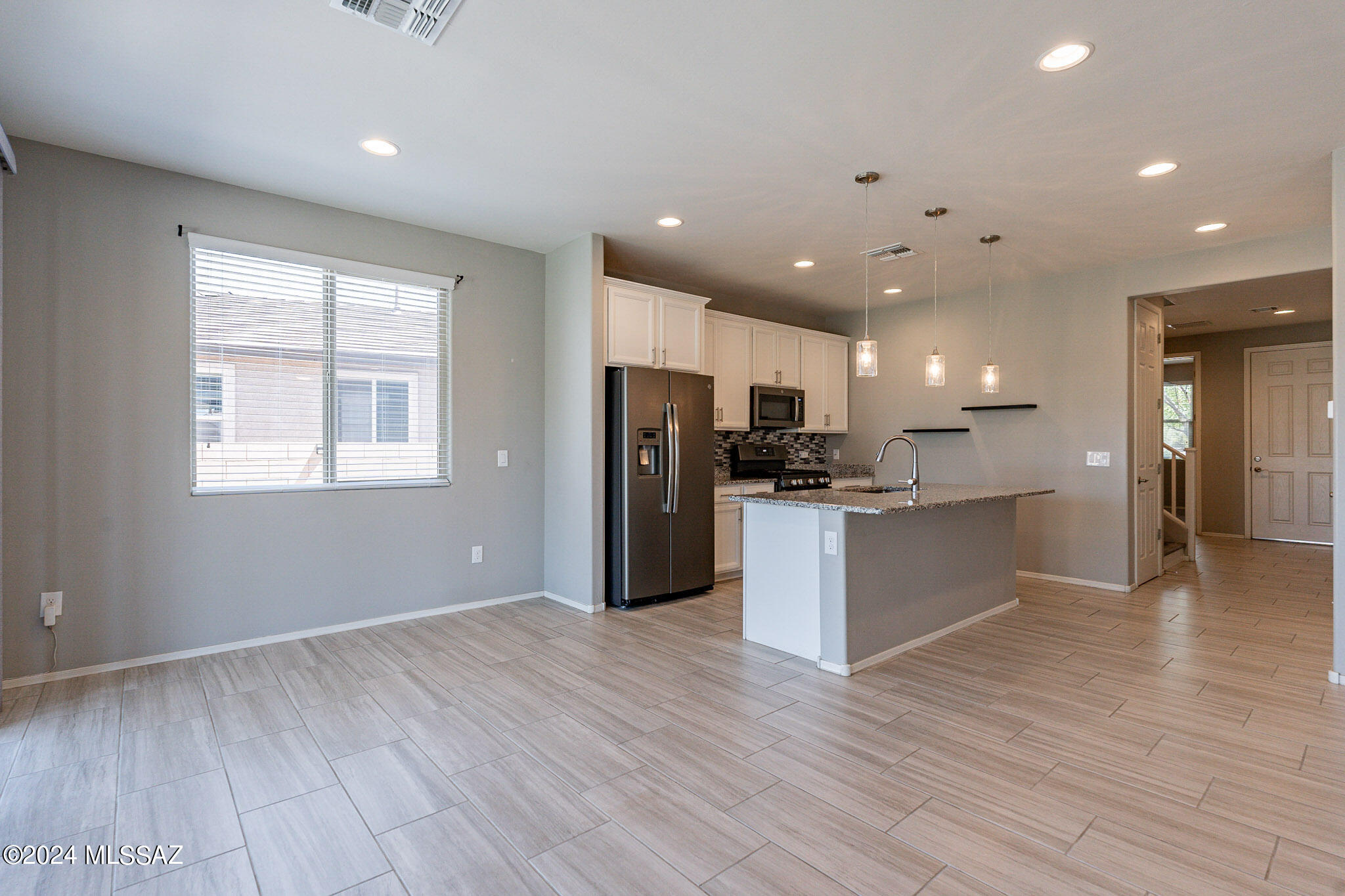 6444 E Via Jardin Verde