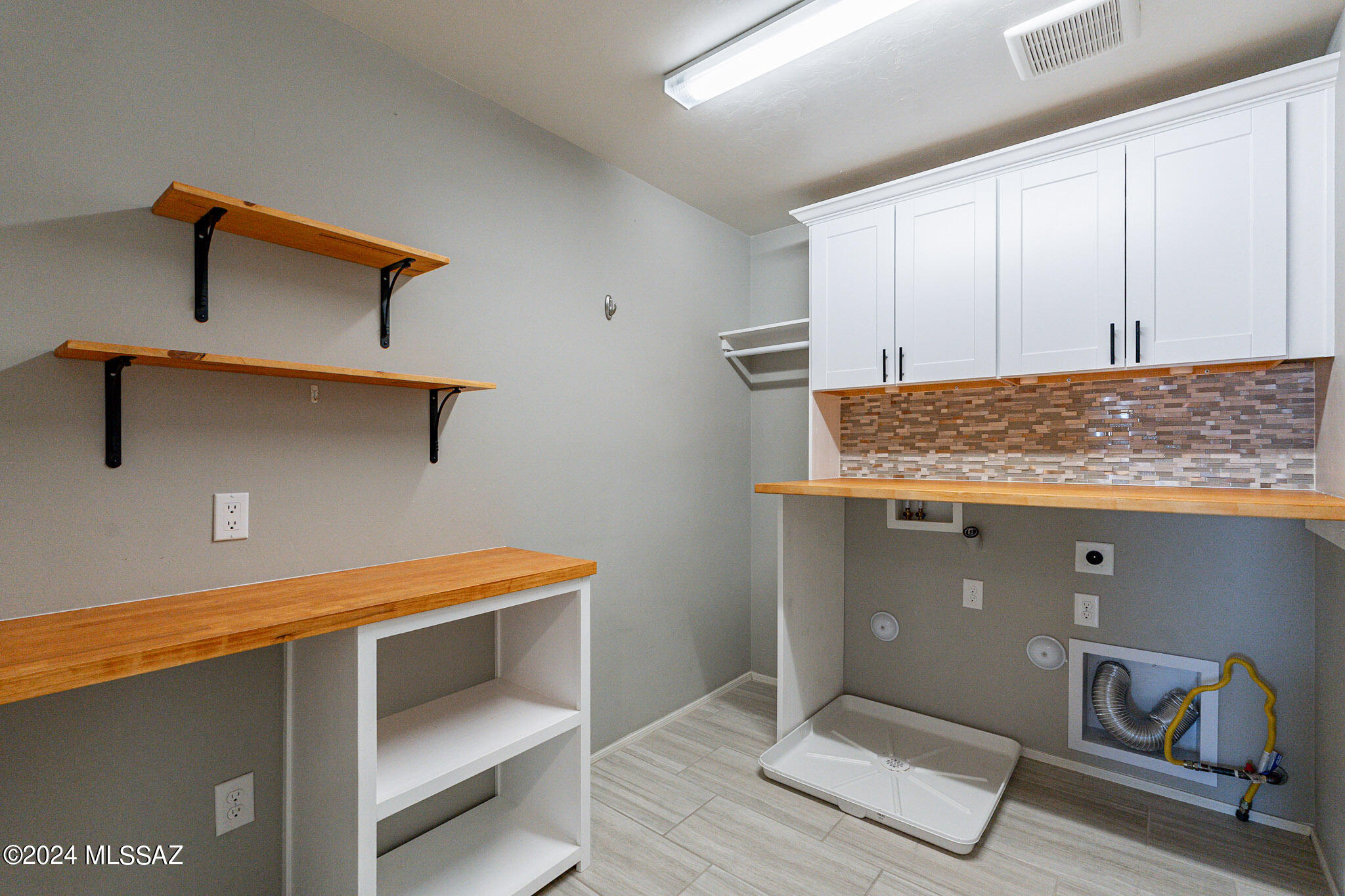 6444 E Via Jardin Verde