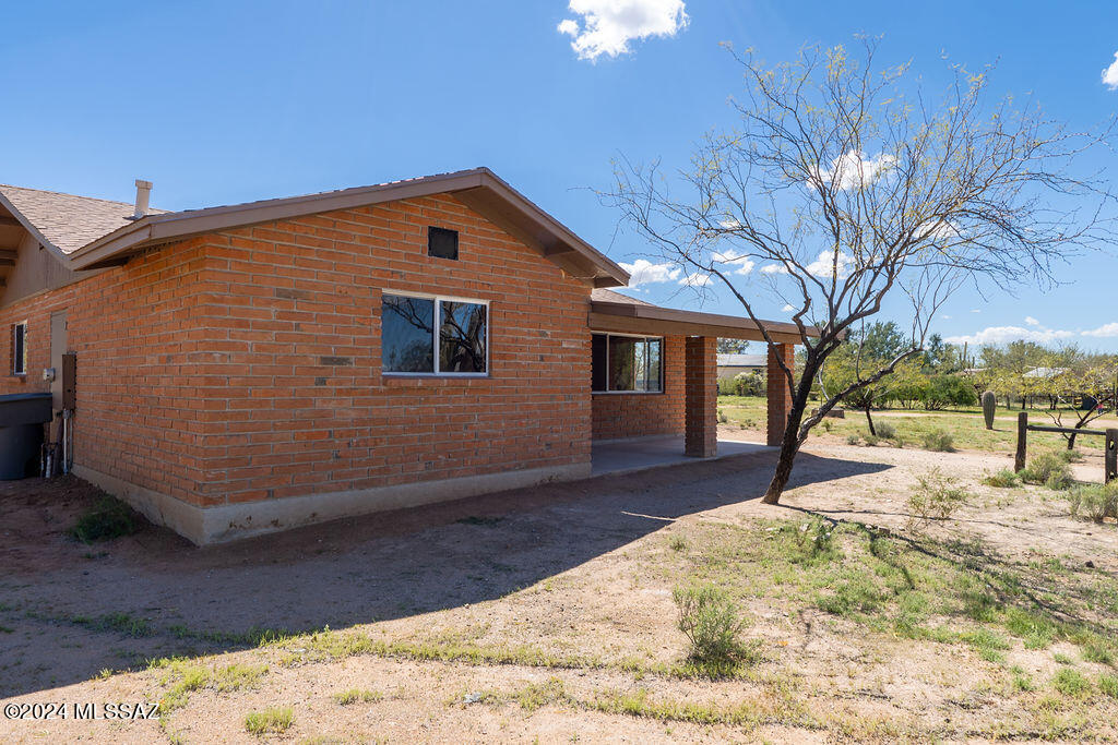11901 W Picture Rocks Road