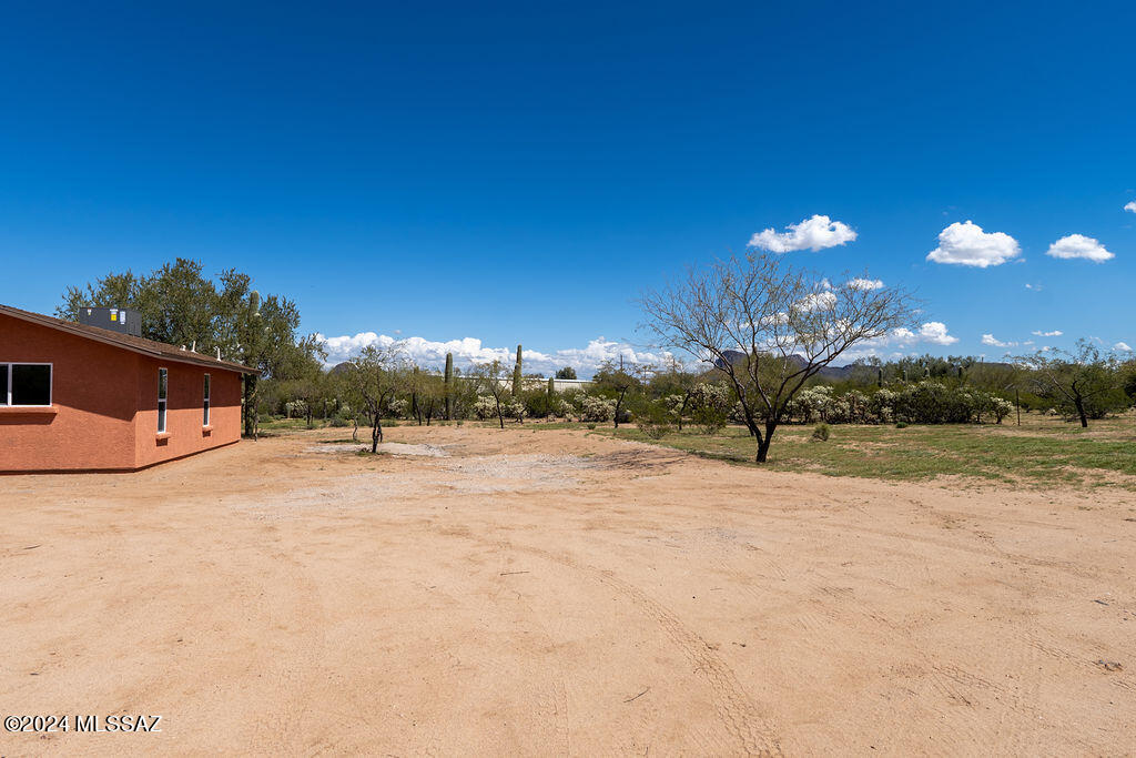 11901 W Picture Rocks Road