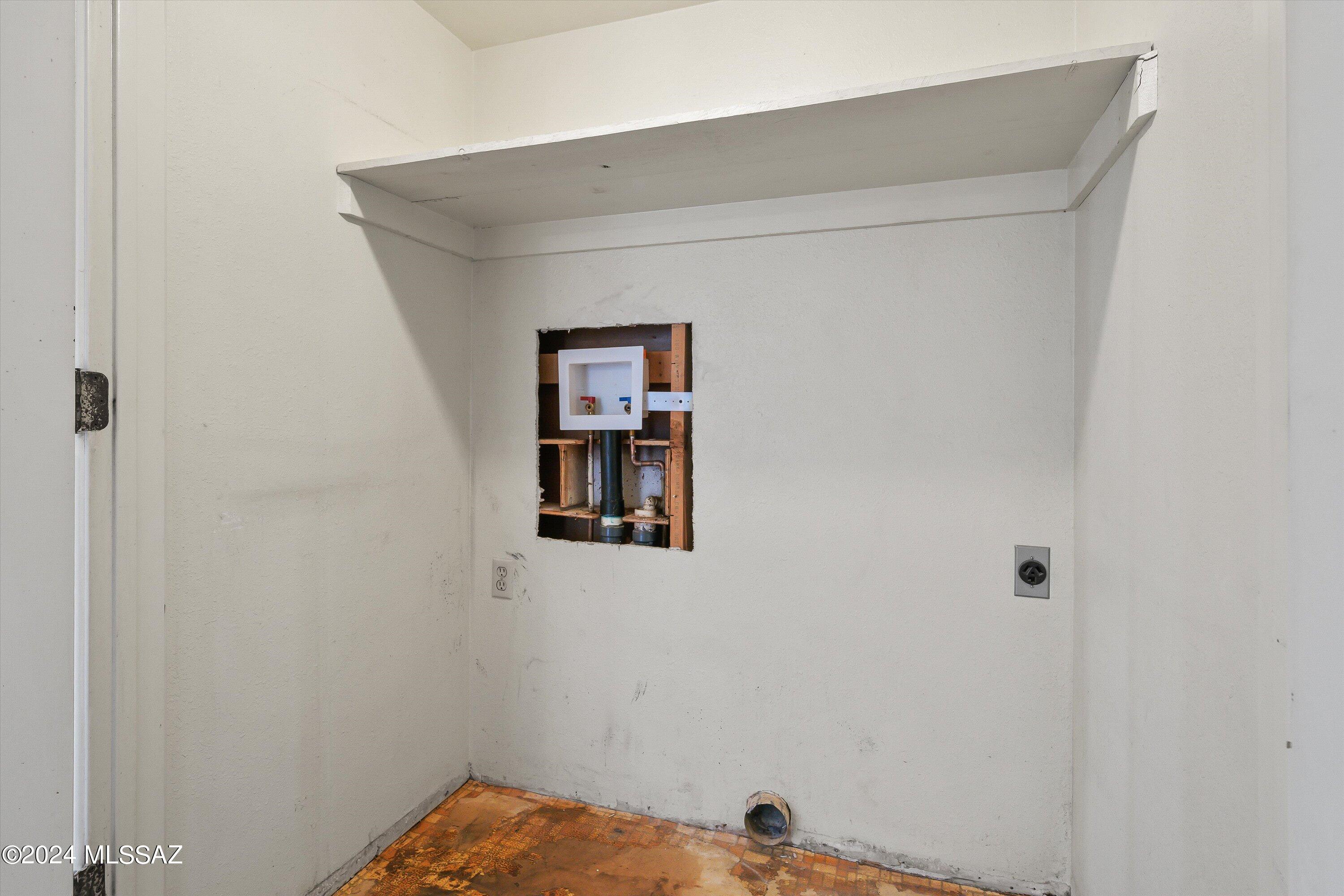 3008 W Avenida Cresta