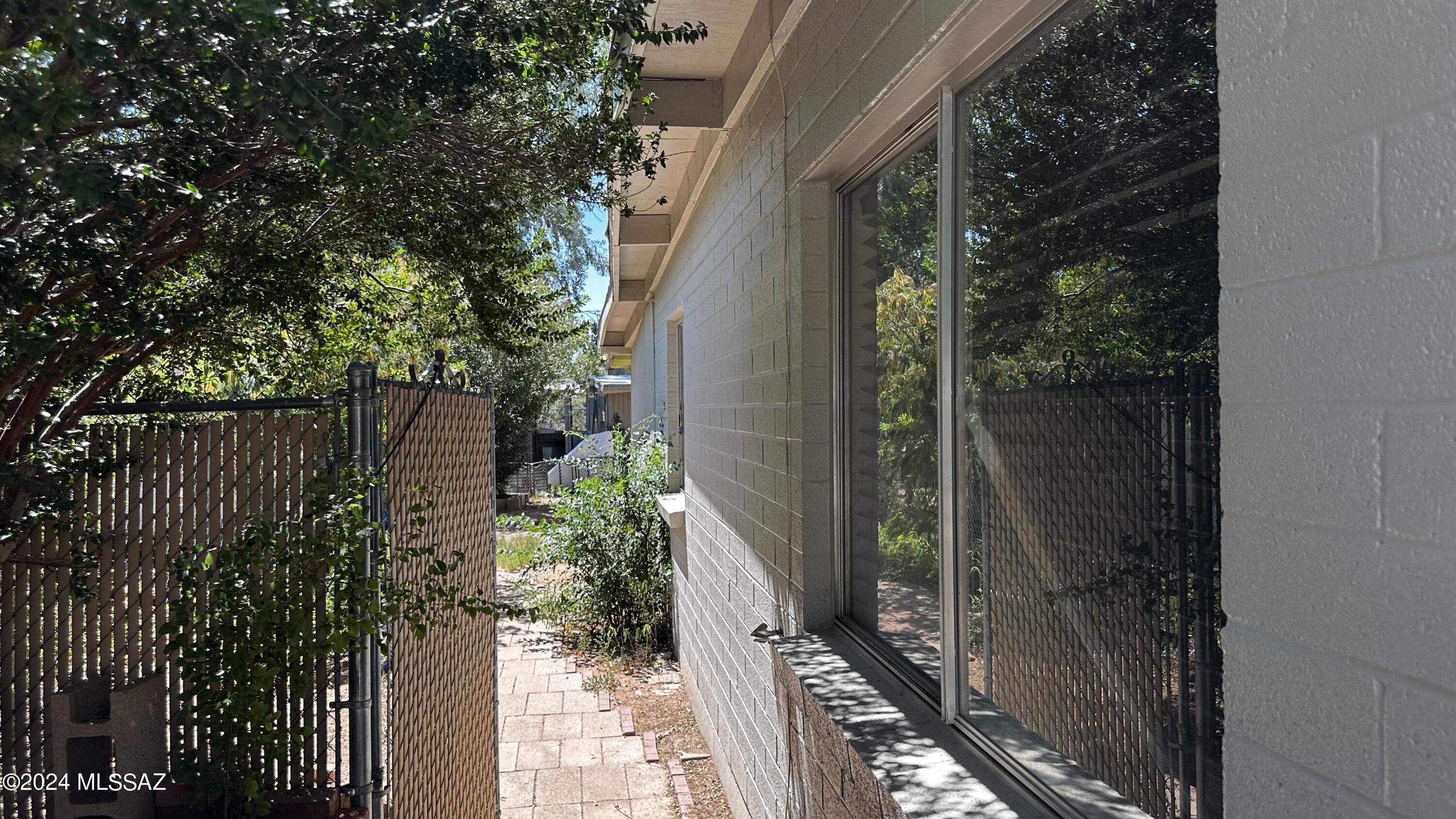 4797 W Santa Maria