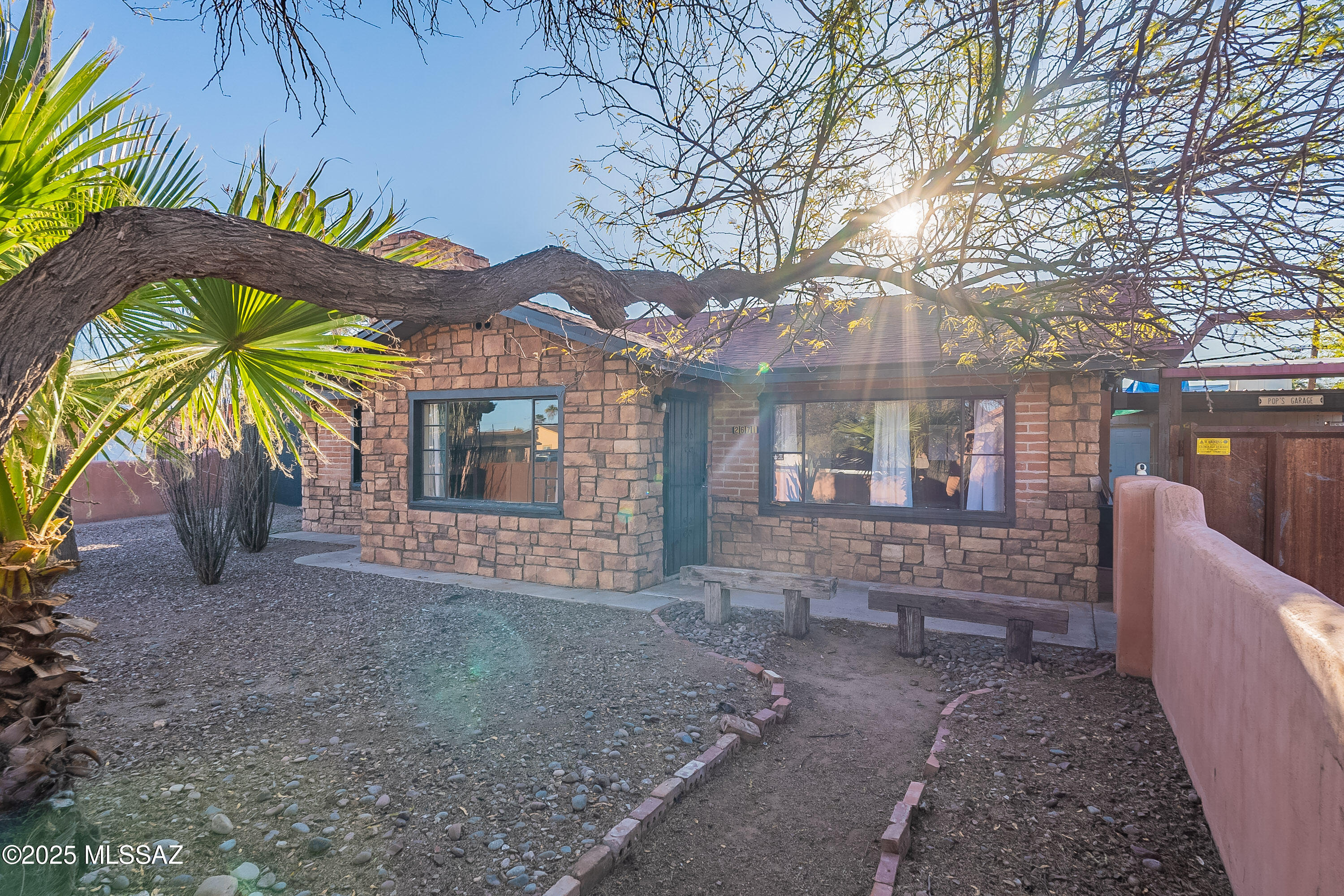 2671 W Tolosa Circle