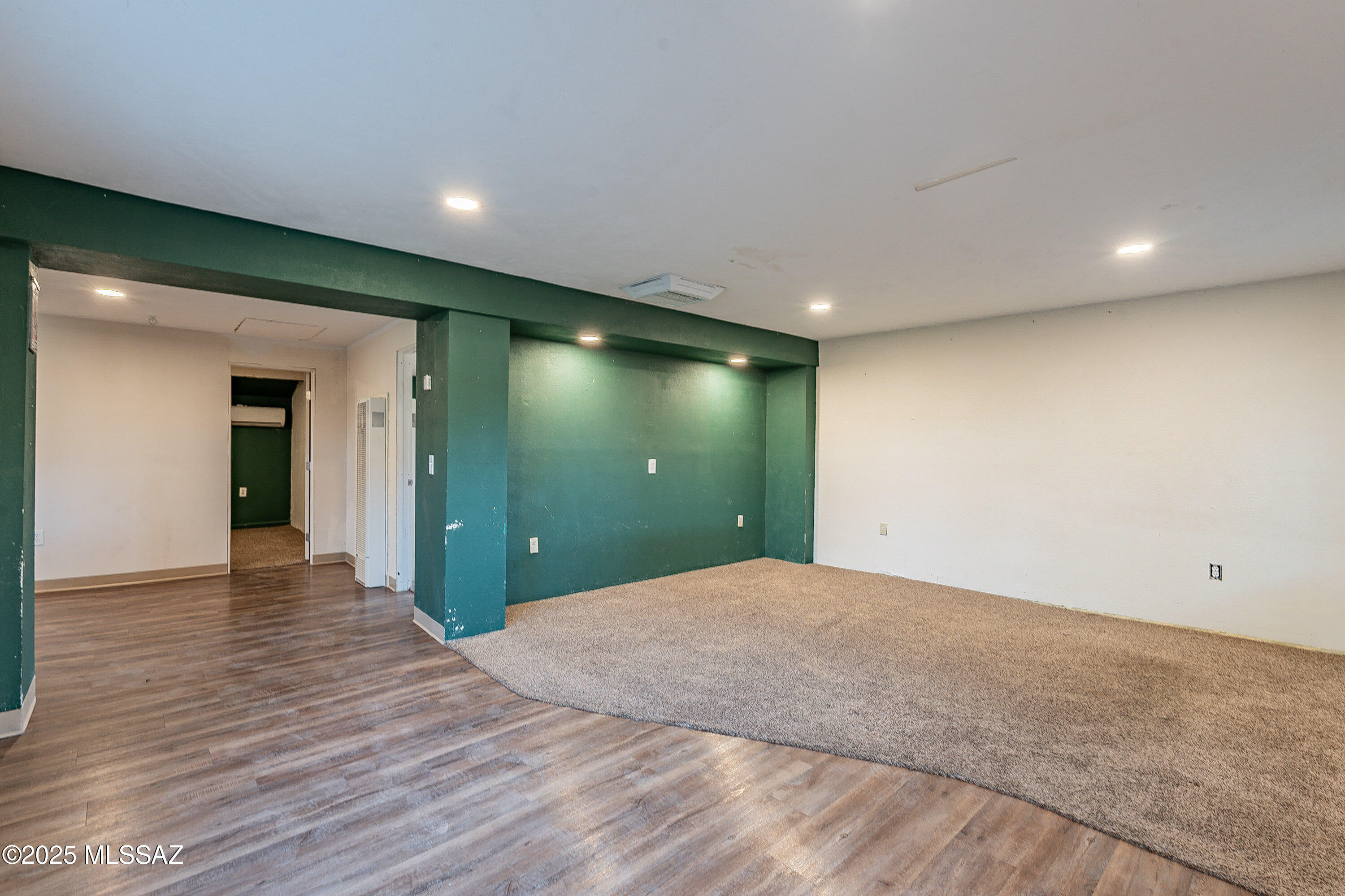 2671 W Tolosa Circle