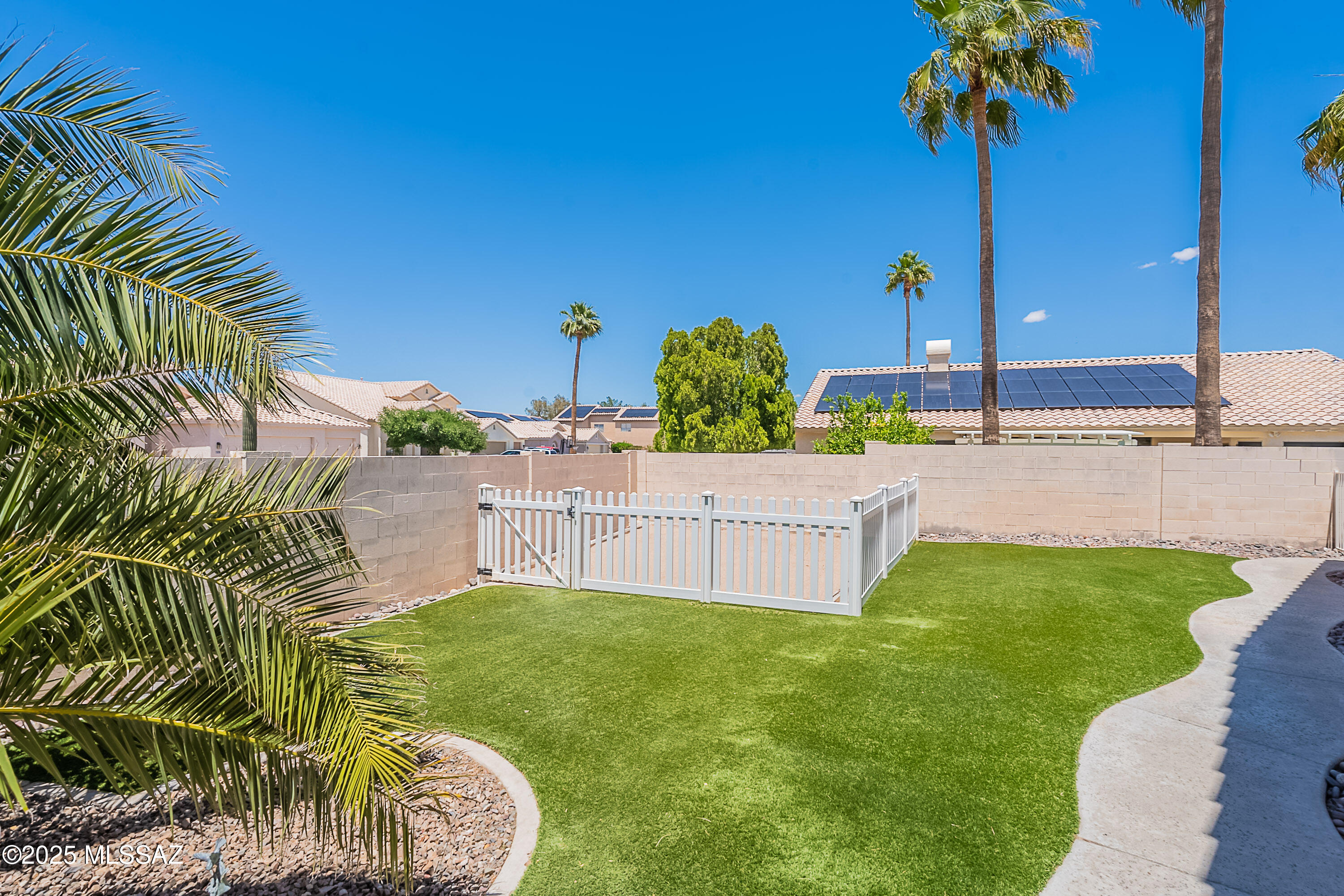 8348 N Mammoth Drive