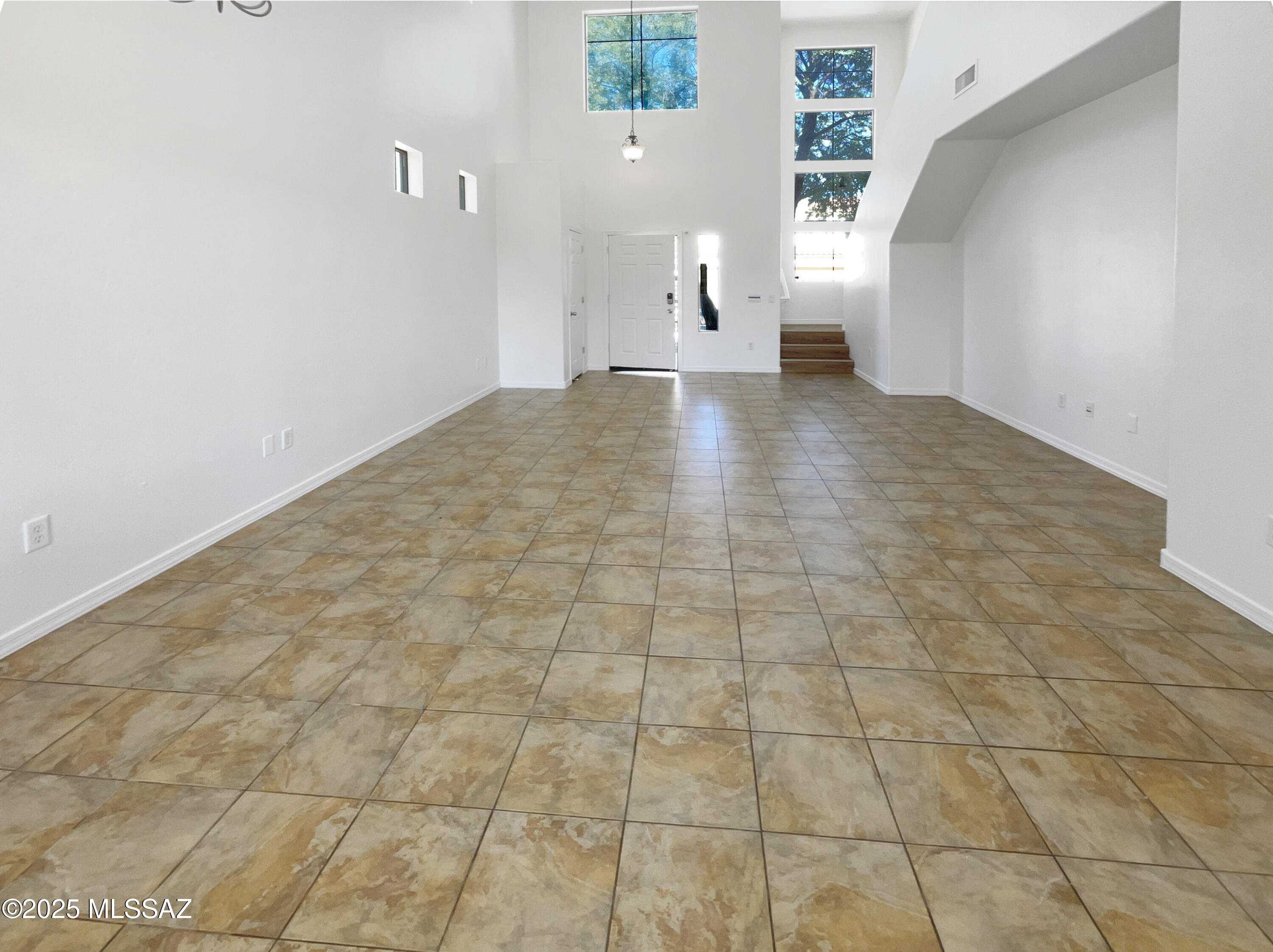 14167 S Avenida Zumba