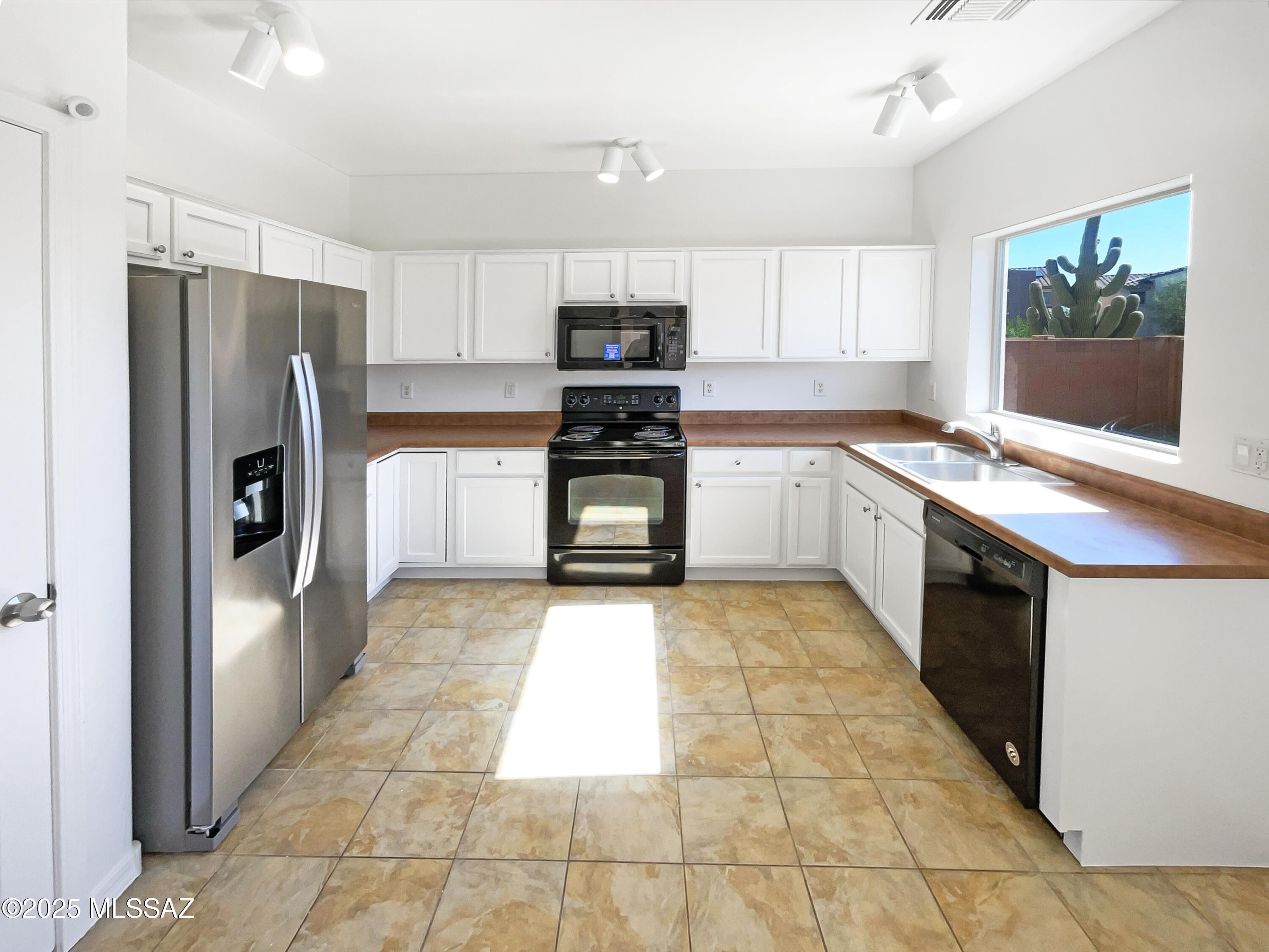 14167 S Avenida Zumba