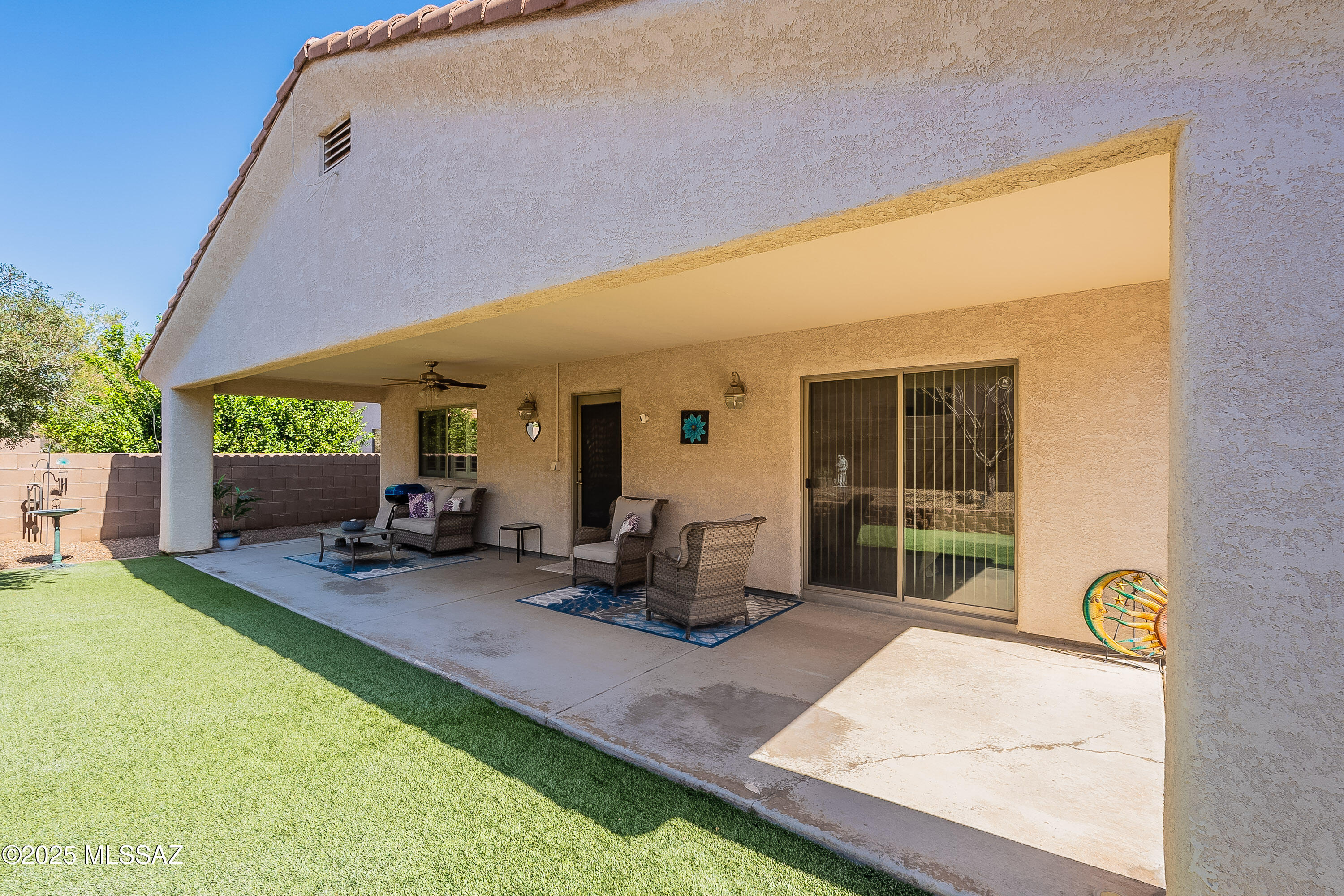 2243 N Avenida Del Petalo