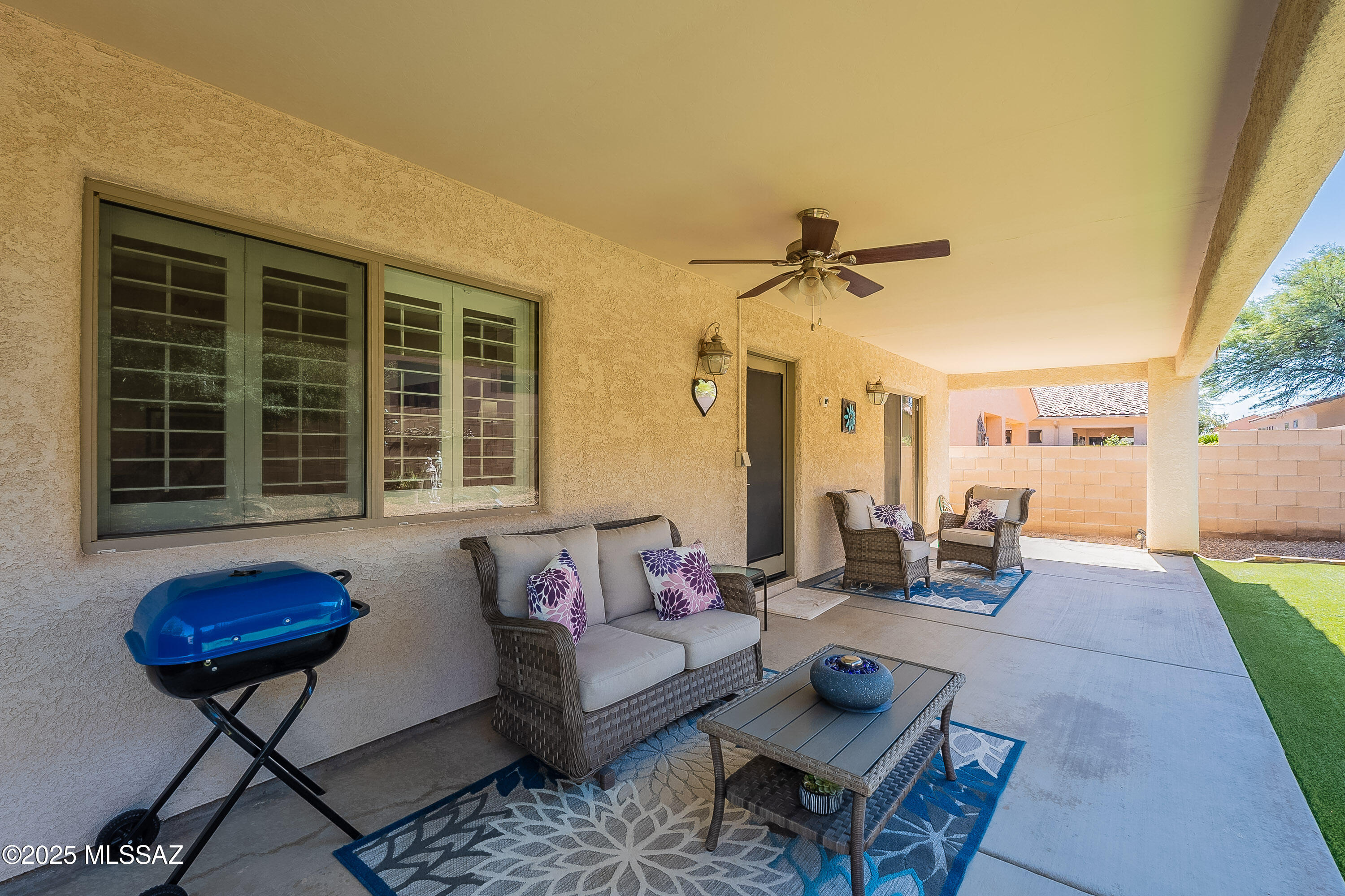 2243 N Avenida Del Petalo