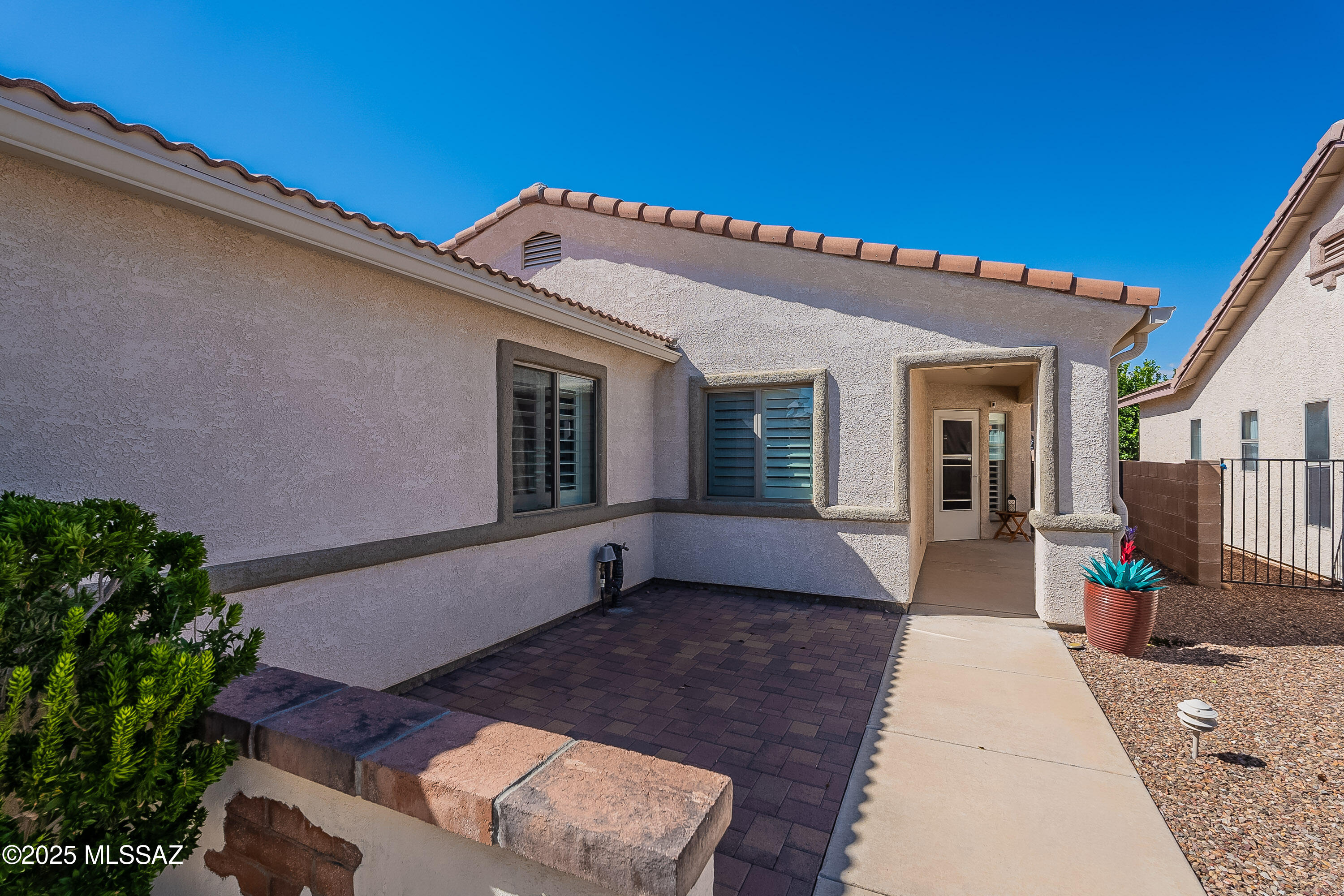 2243 N Avenida Del Petalo