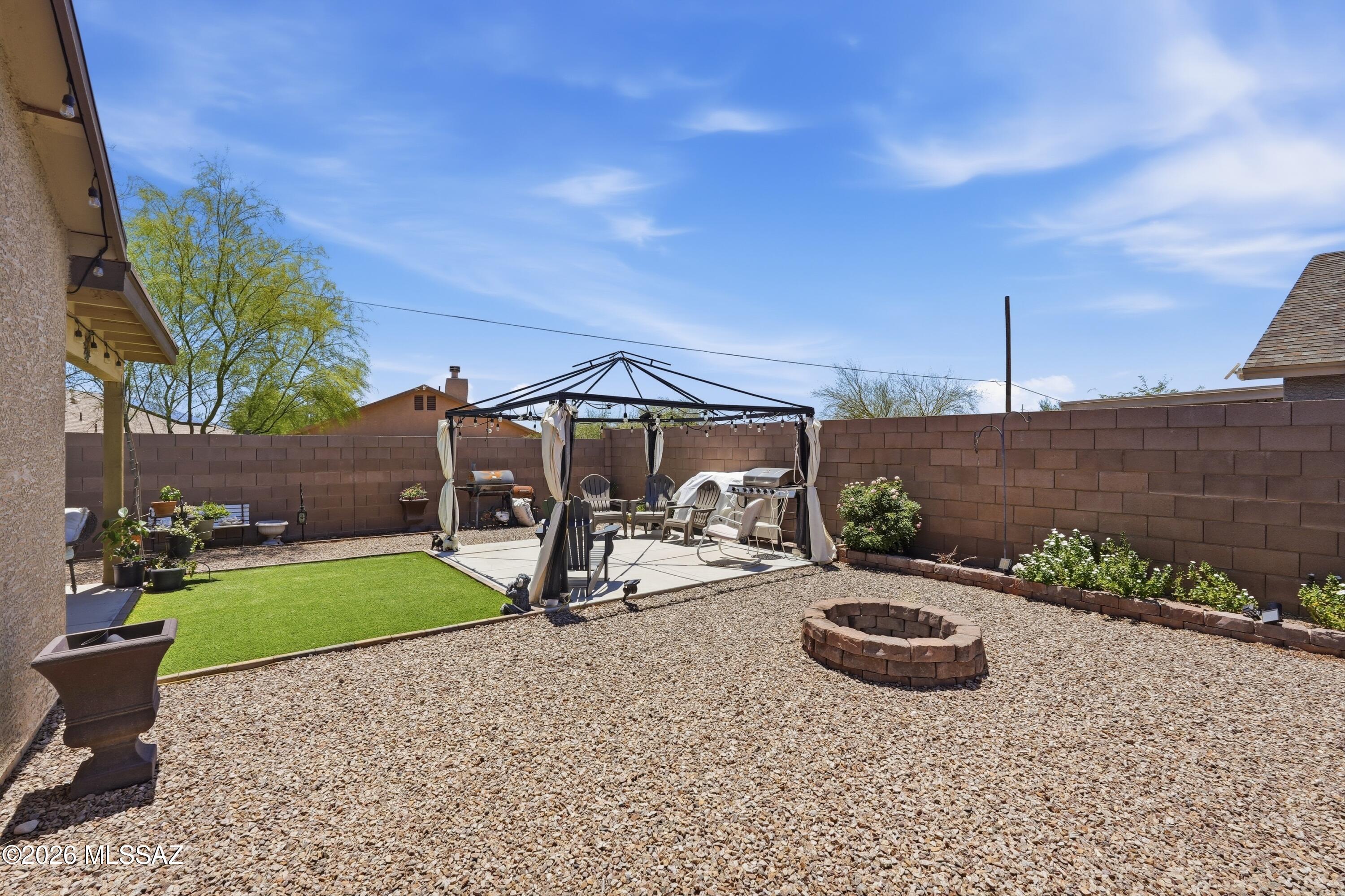 6172 S Antrim Loop