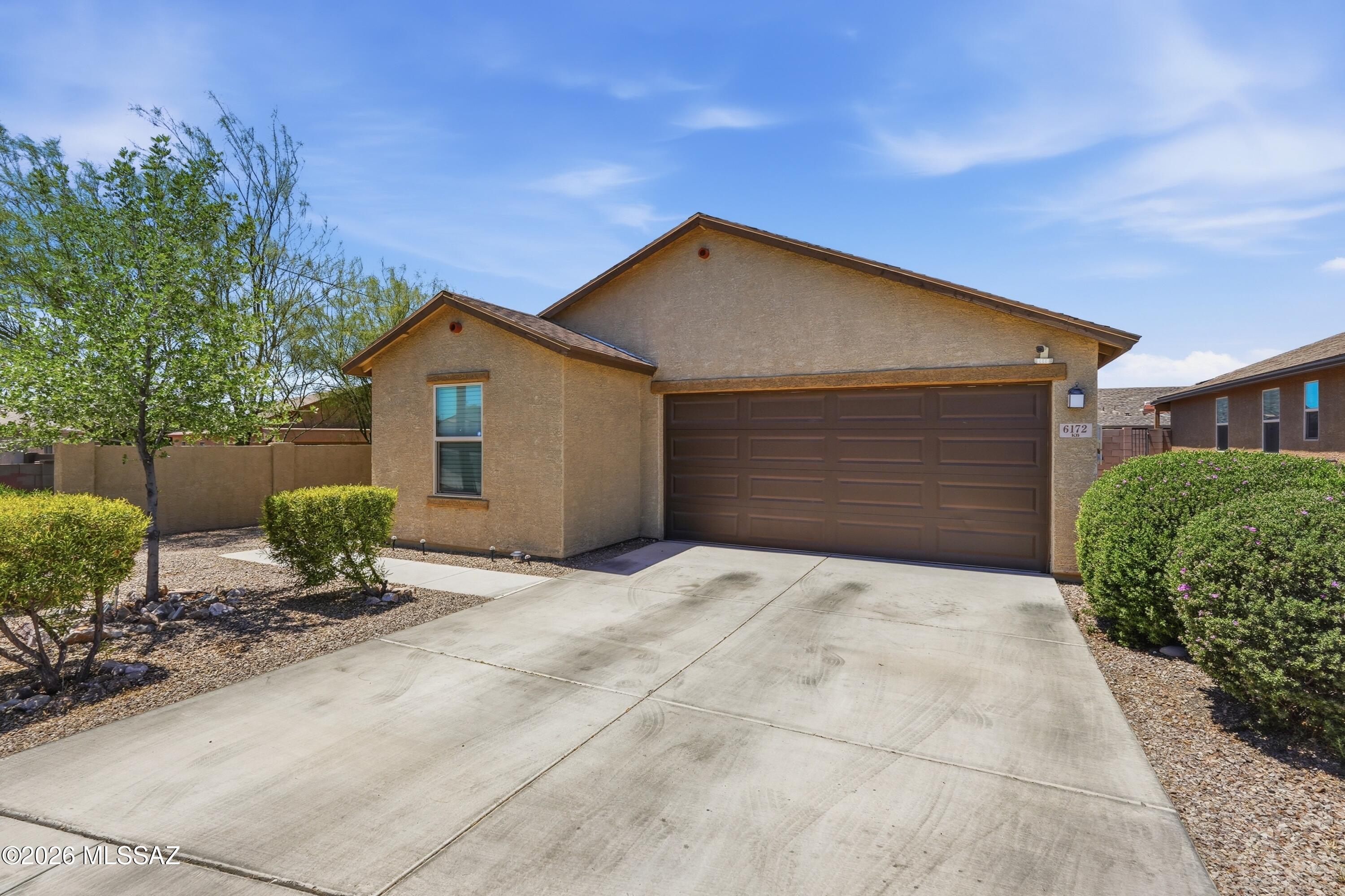 6172 S Antrim Loop