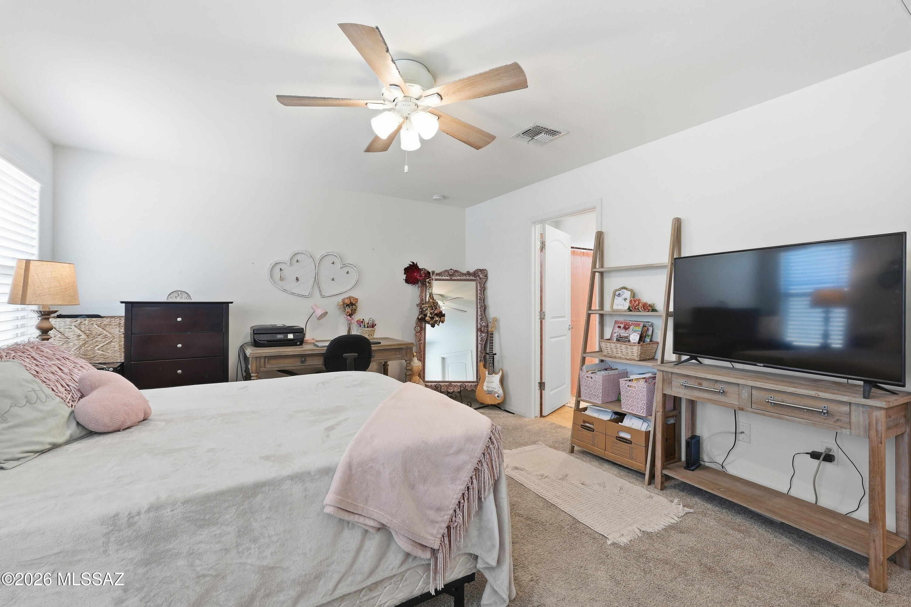 6172 S Antrim Loop