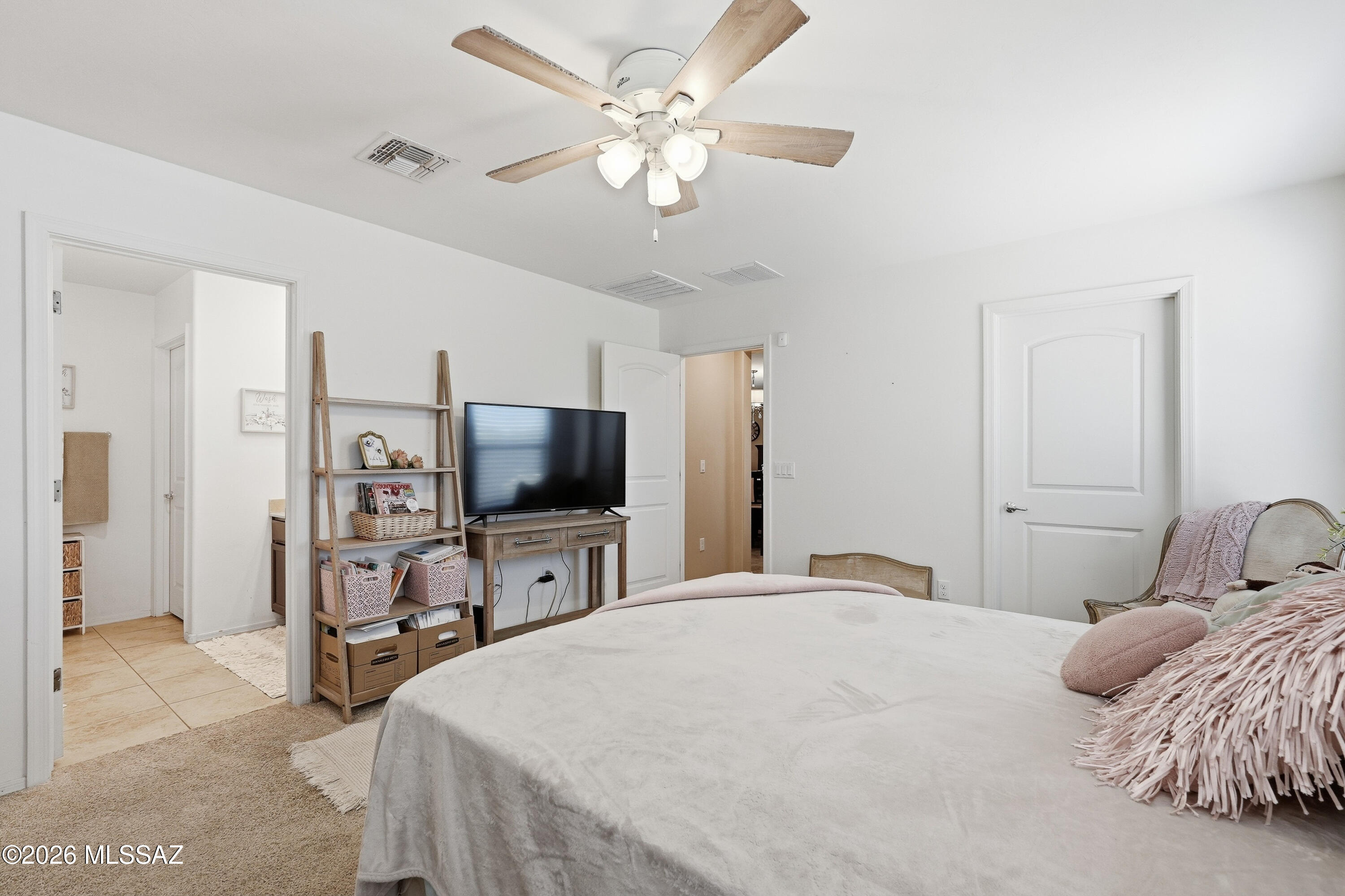 6172 S Antrim Loop