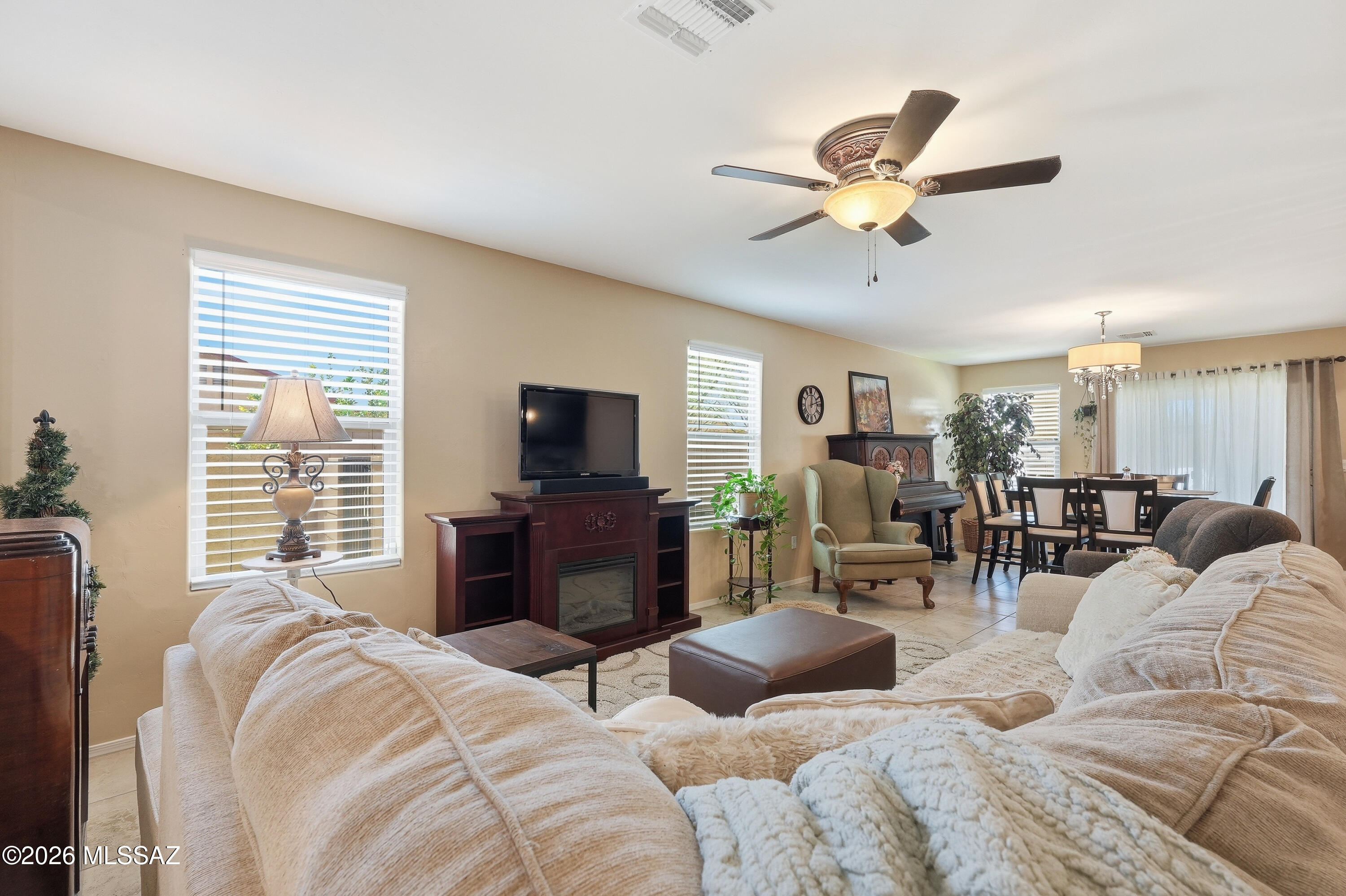 6172 S Antrim Loop