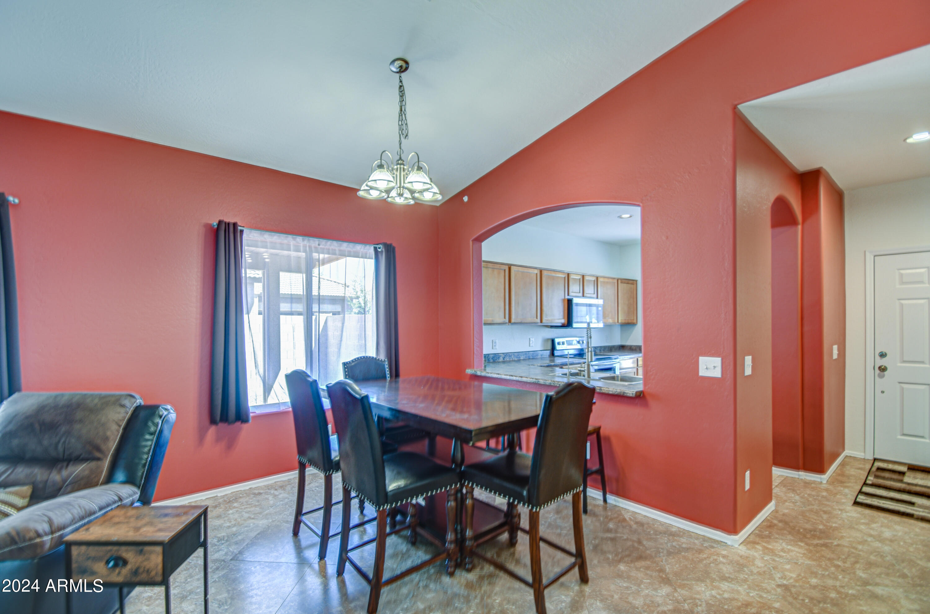 1638 E BANDURA Drive