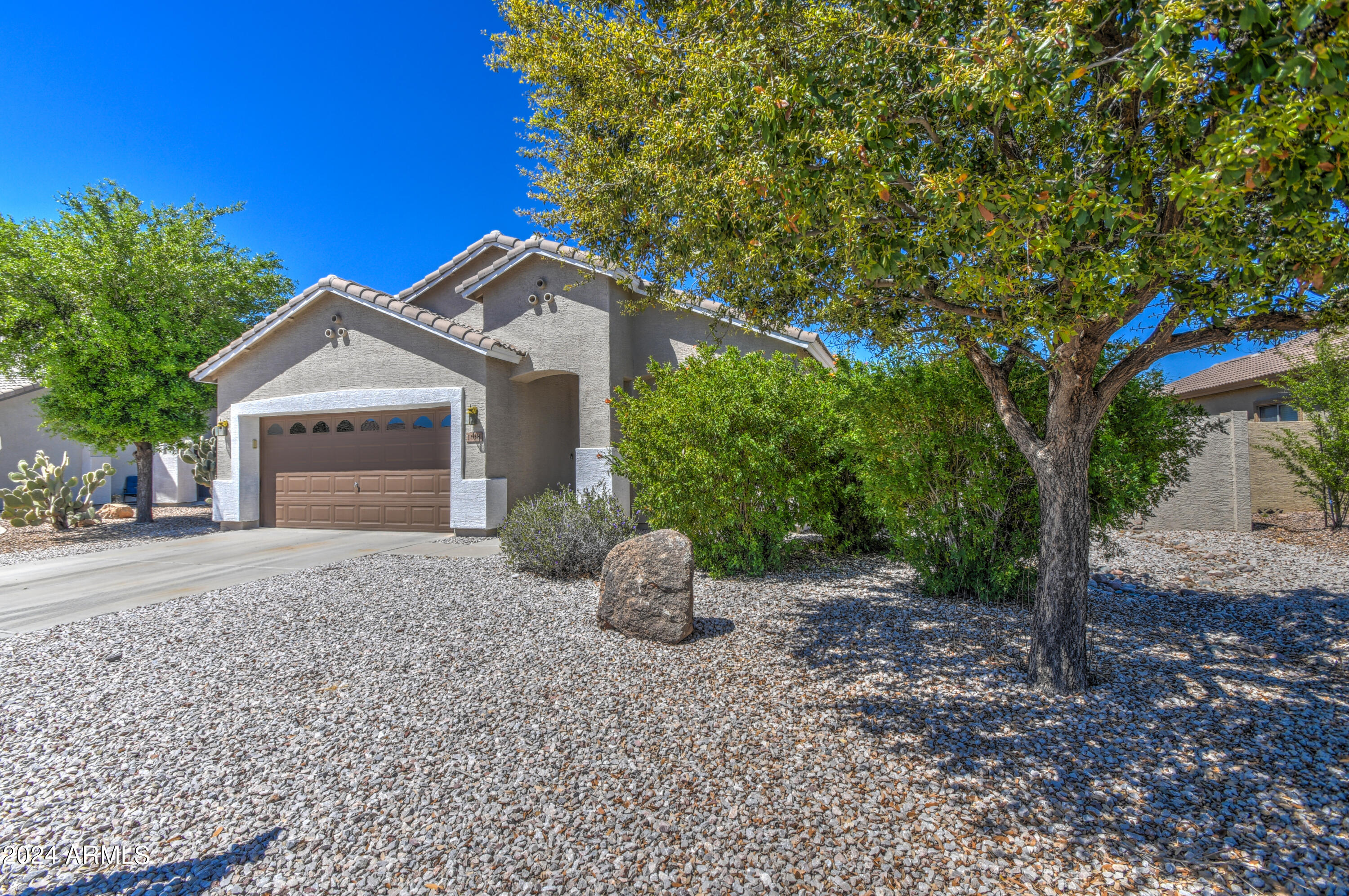 1638 E BANDURA Drive