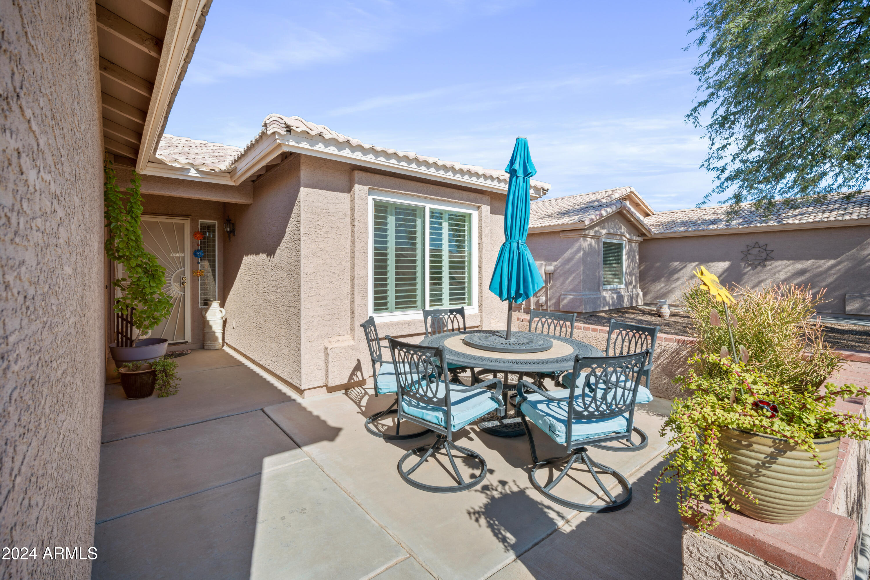 1440 E LA COSTA Drive