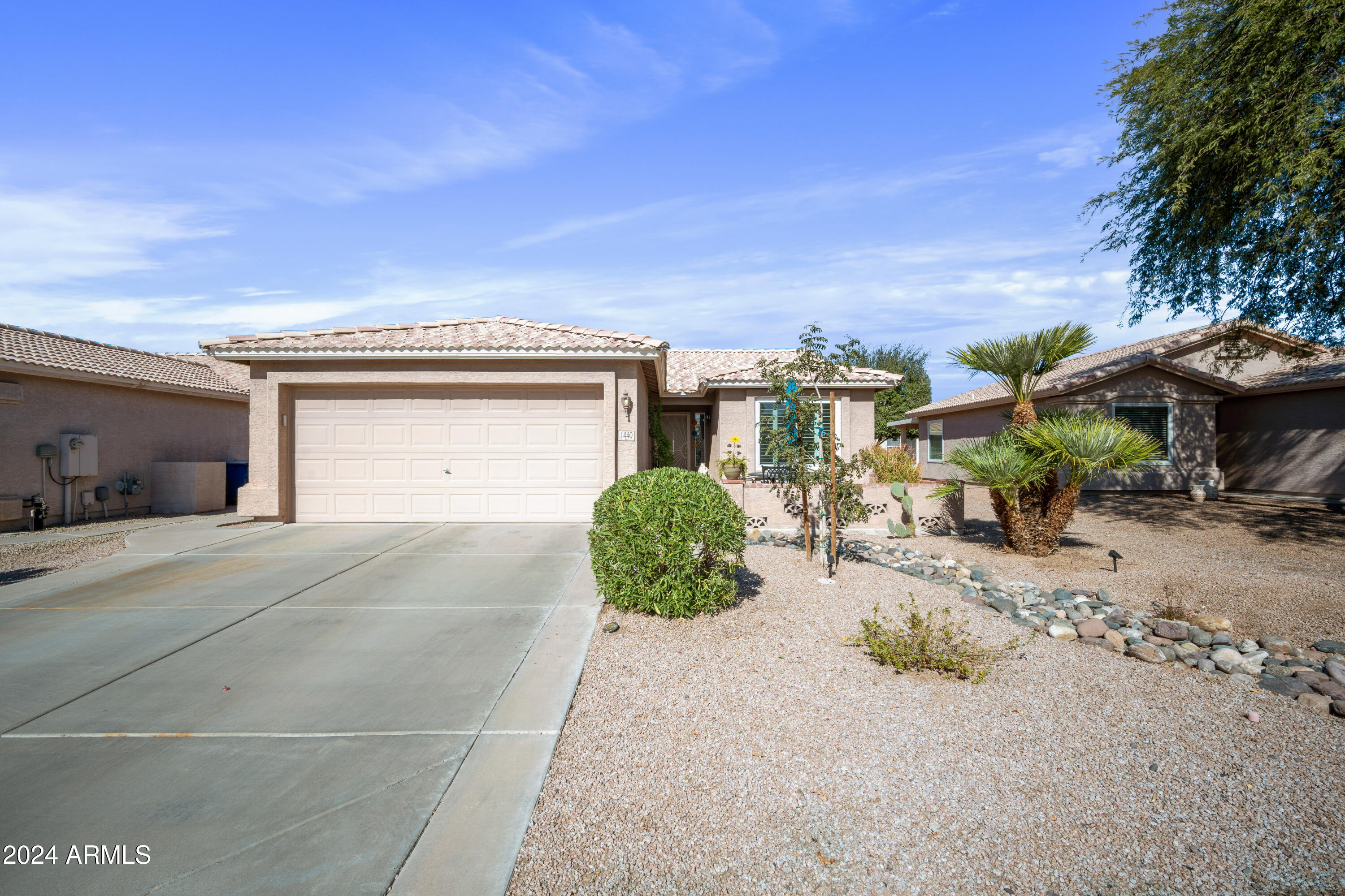 1440 E LA COSTA Drive