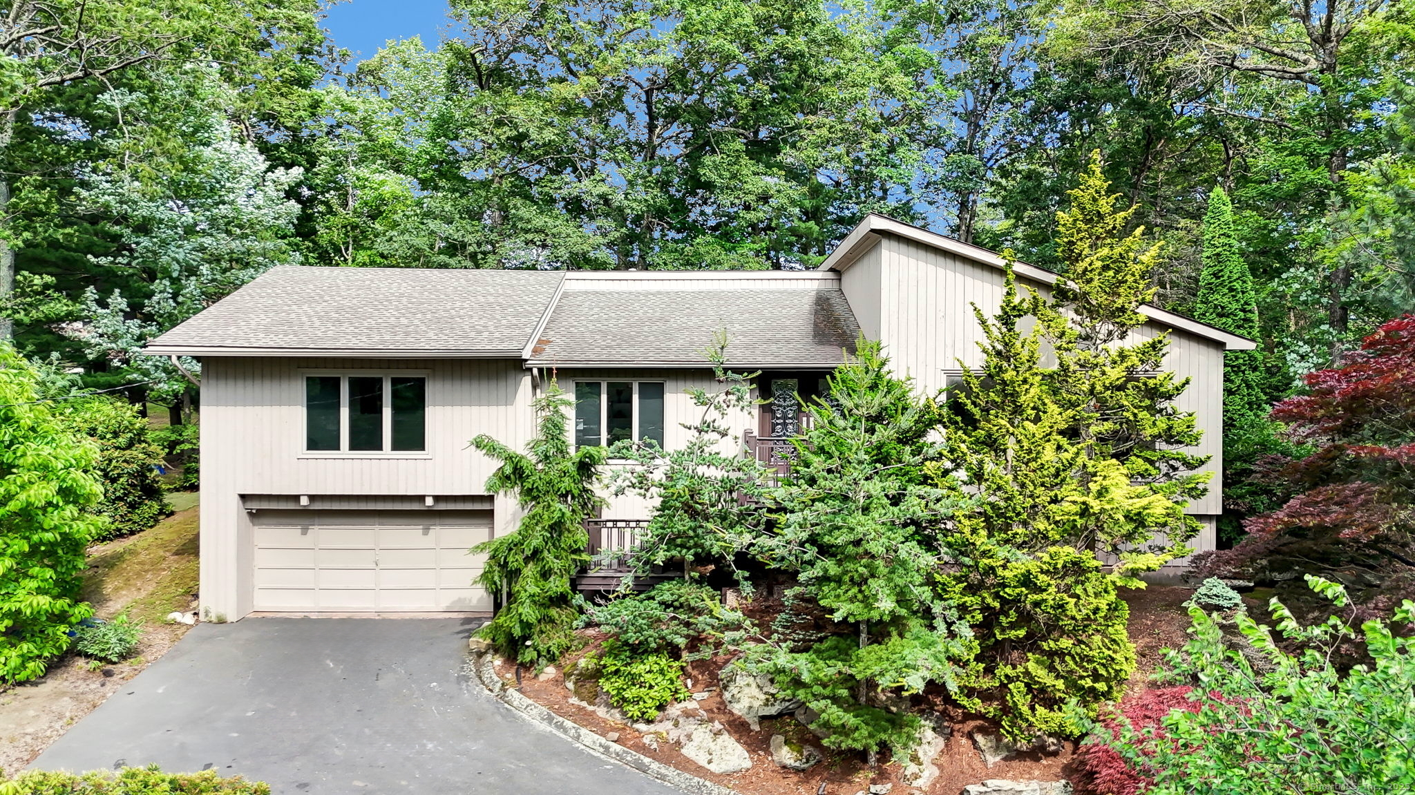 195 Mountain Road
