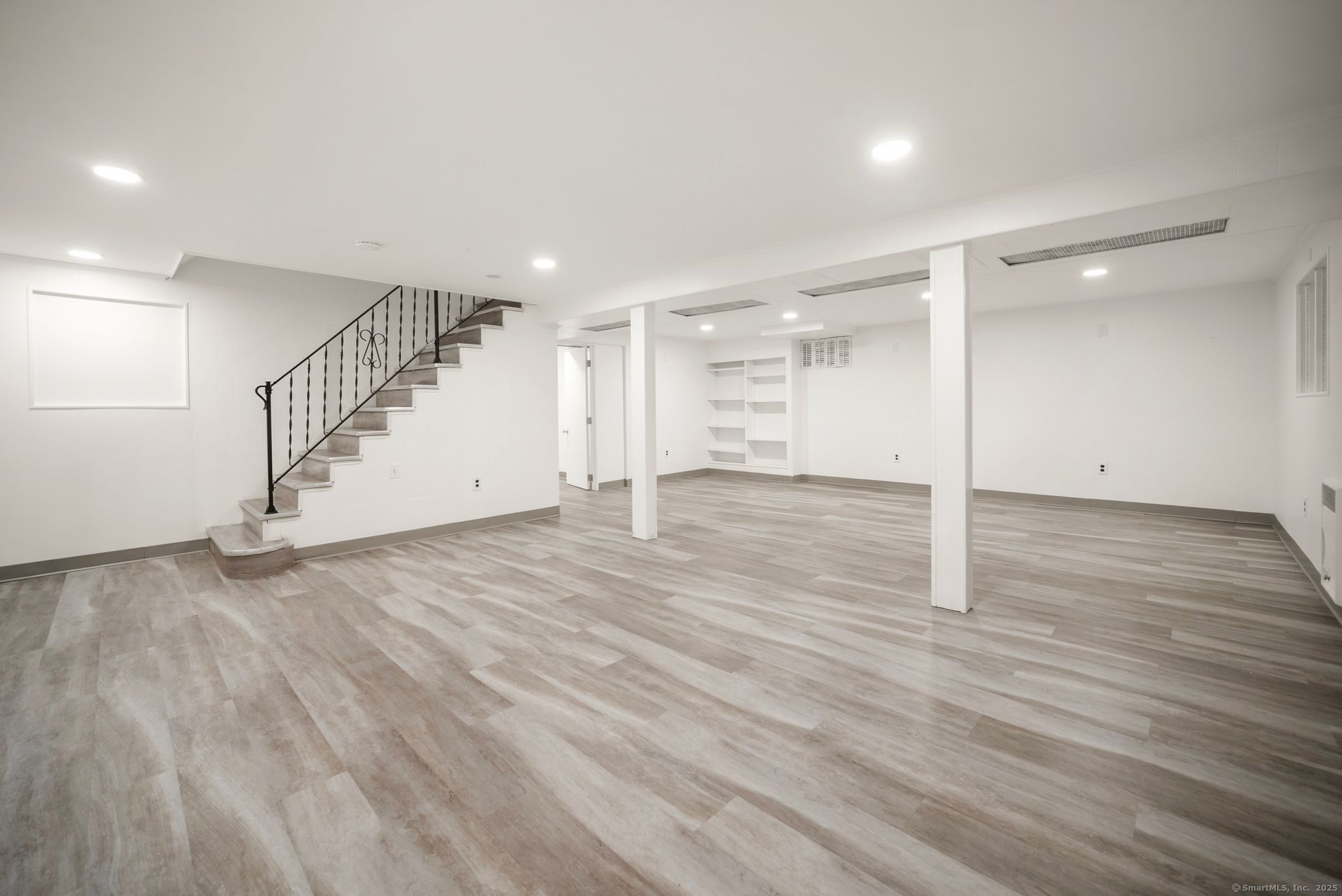 8 Tanglewood Road