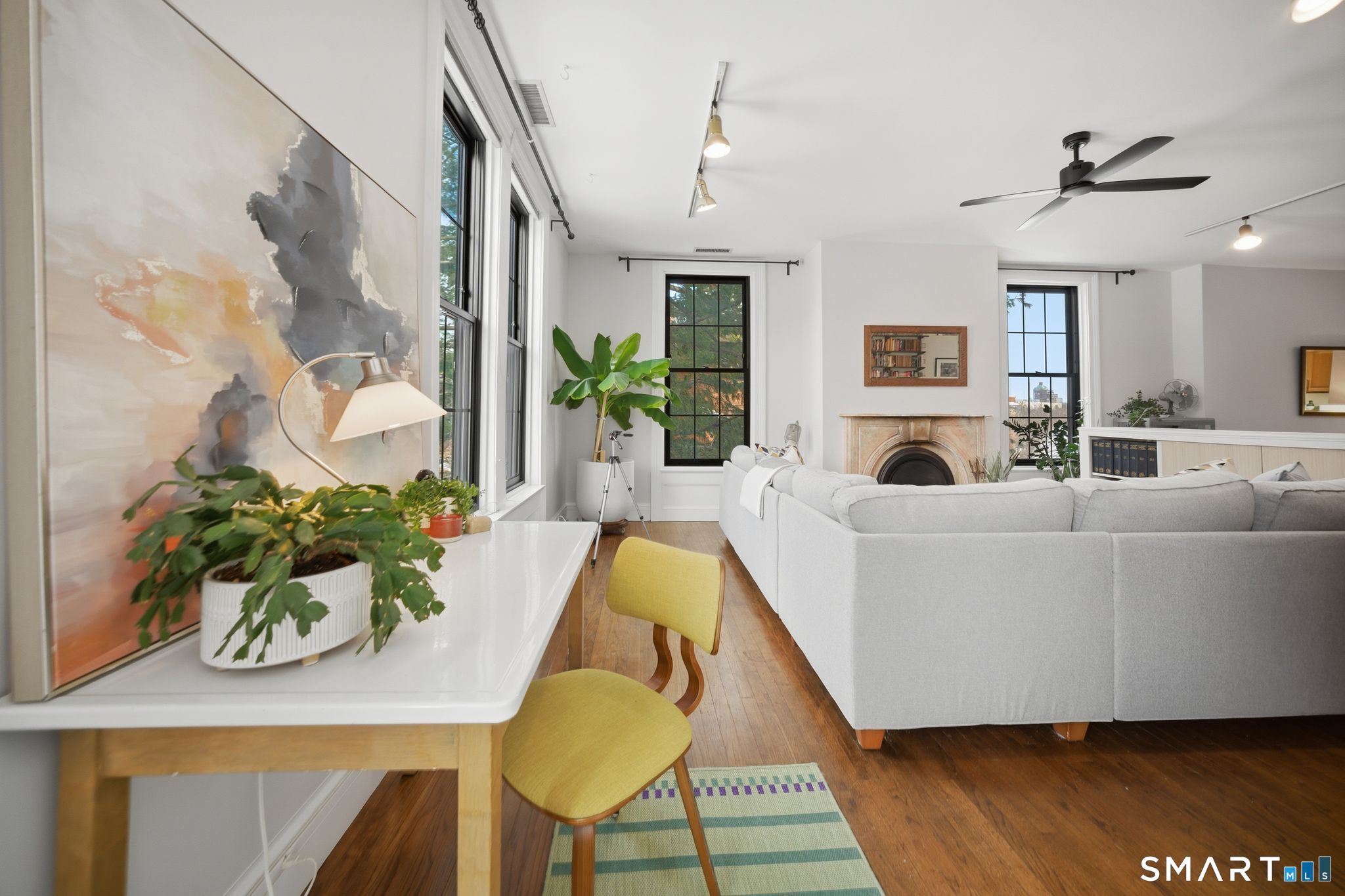 34 Charter Oak Place 4