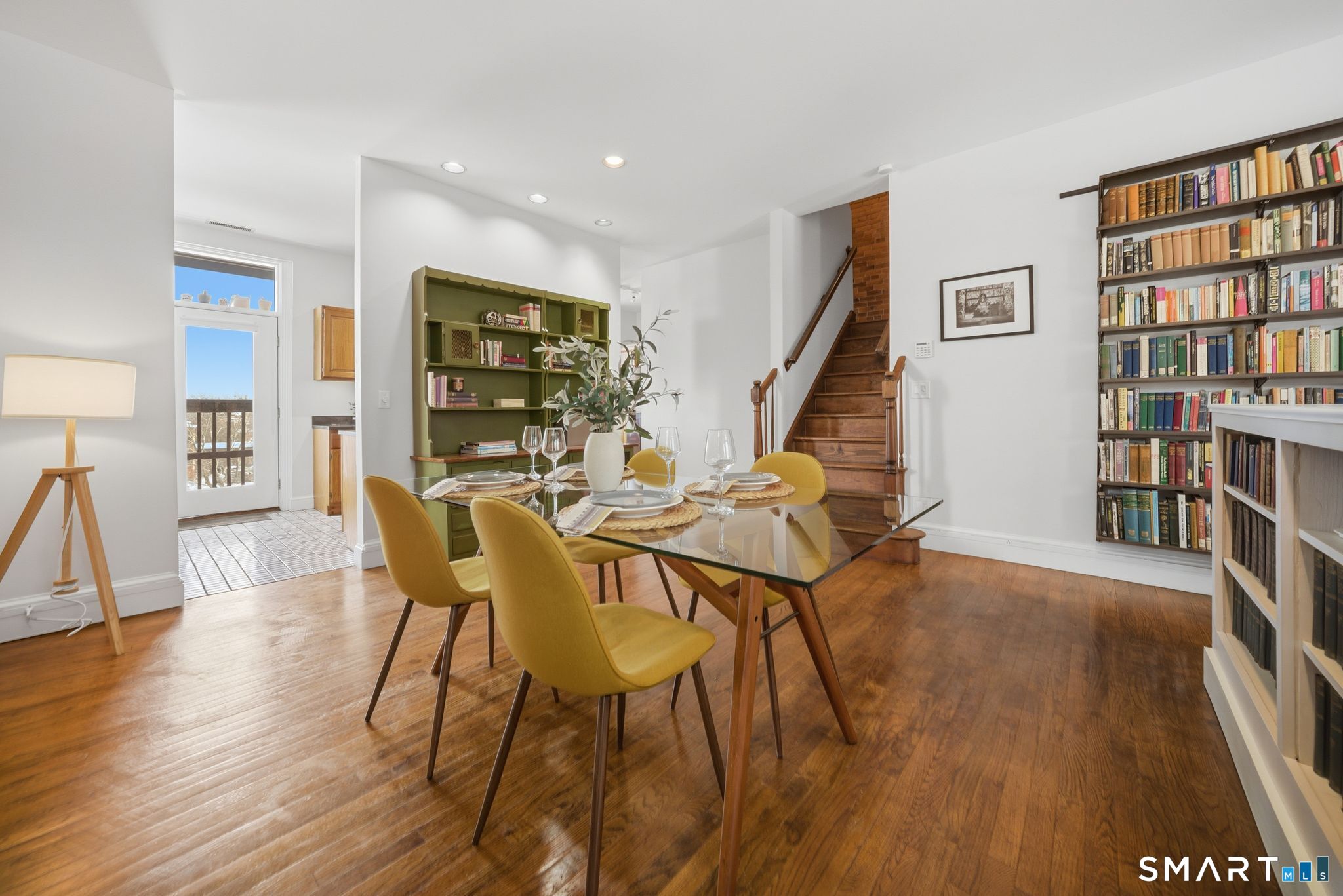 34 Charter Oak Place 4